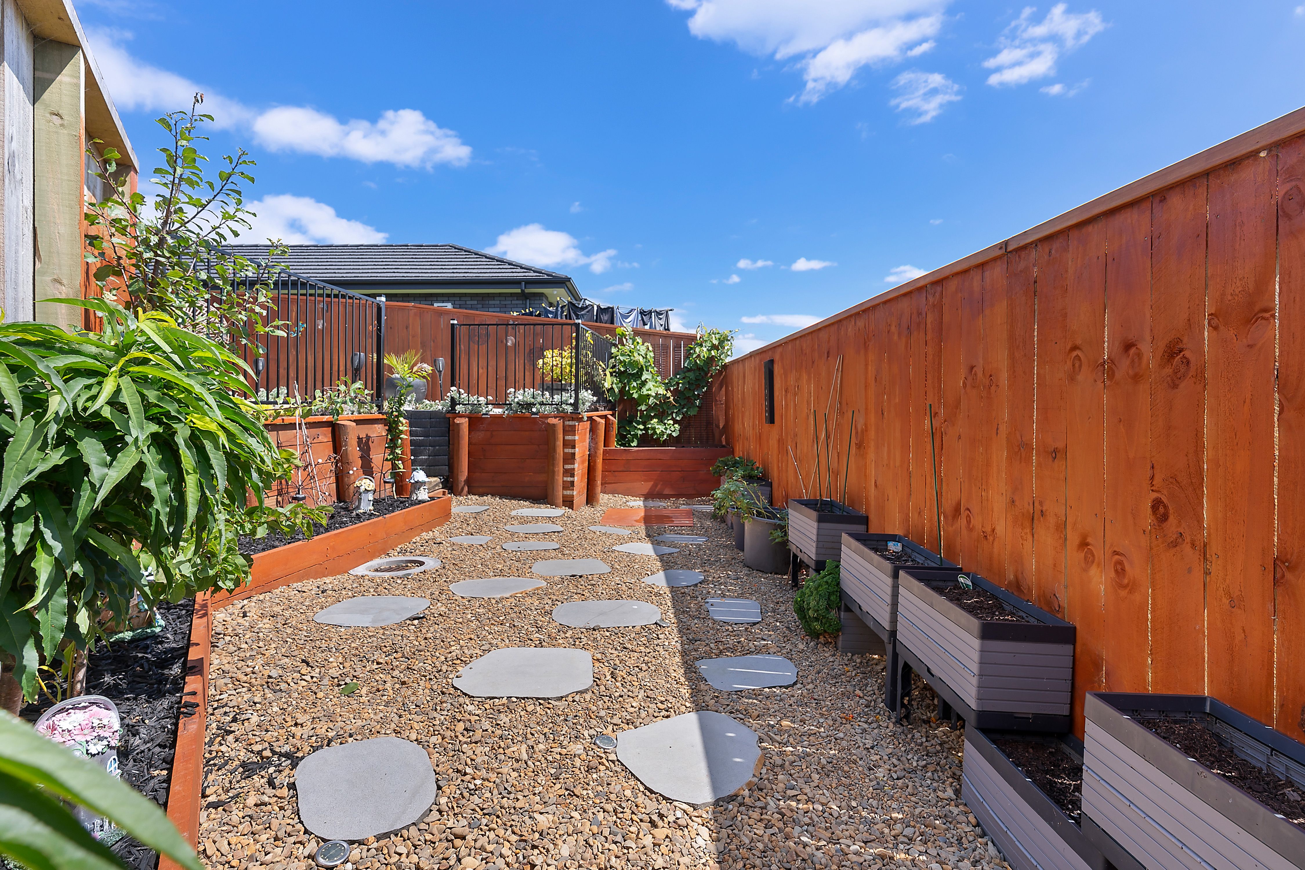 7 Viv Green Place, Pokeno, Franklin