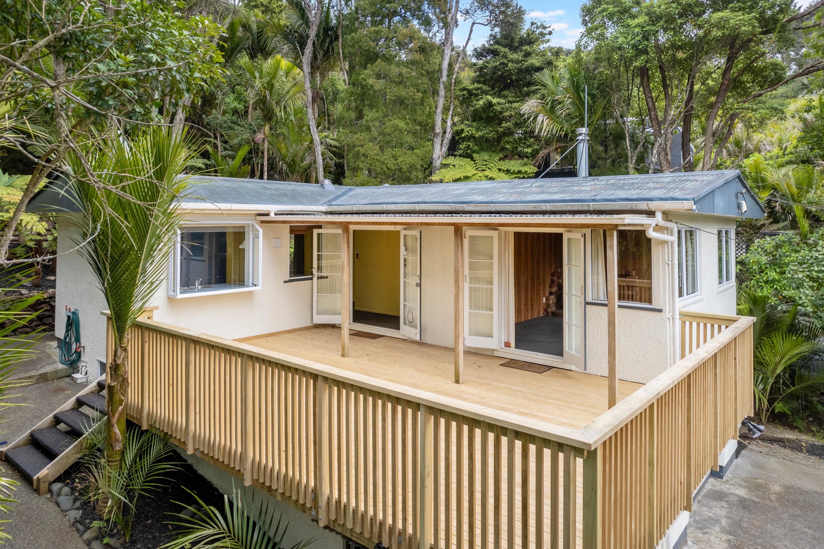 71 Laingholm Drive, Laingholm, Waitakere City