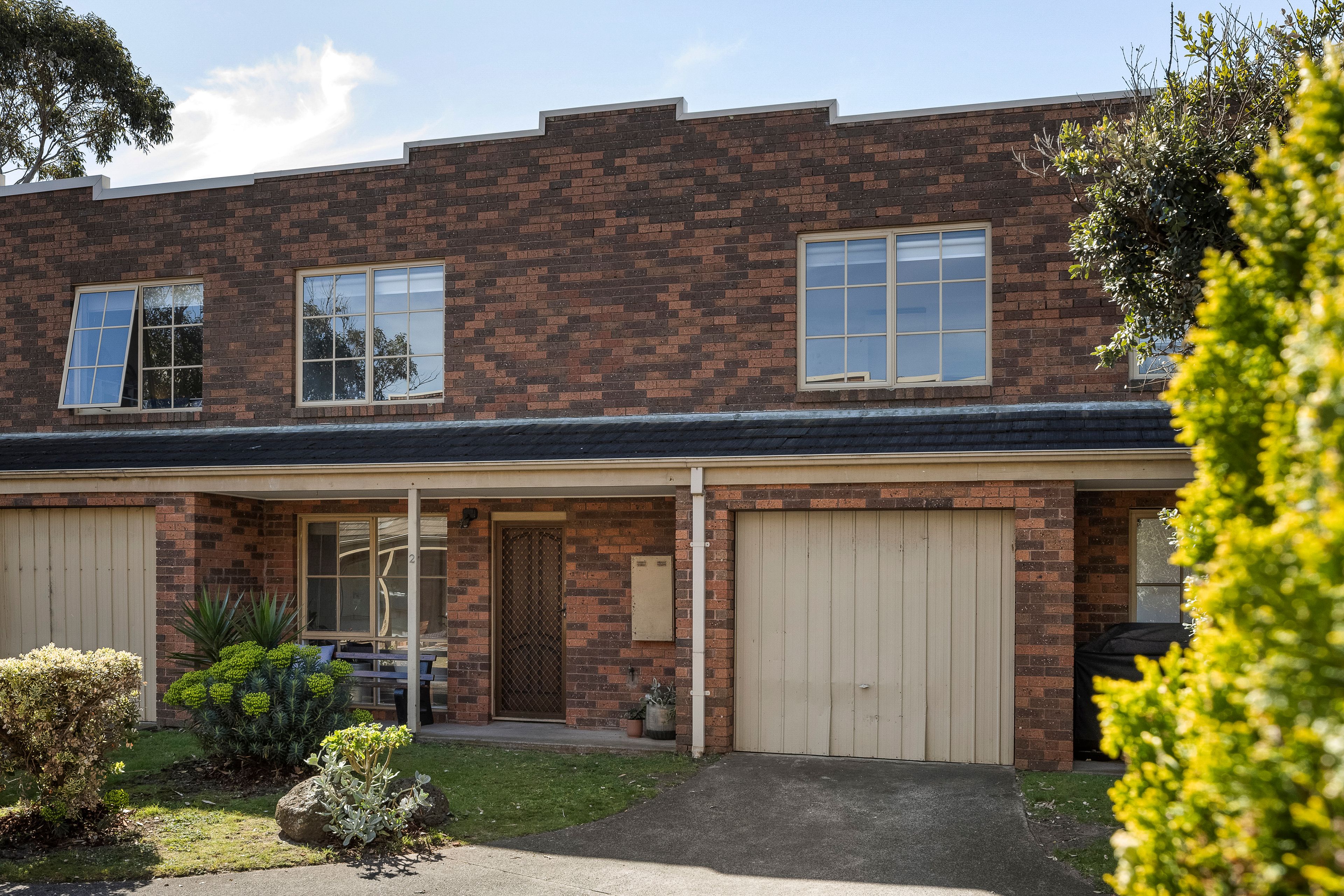 2/161 Nepean Highway — photo from Ray White Frankston