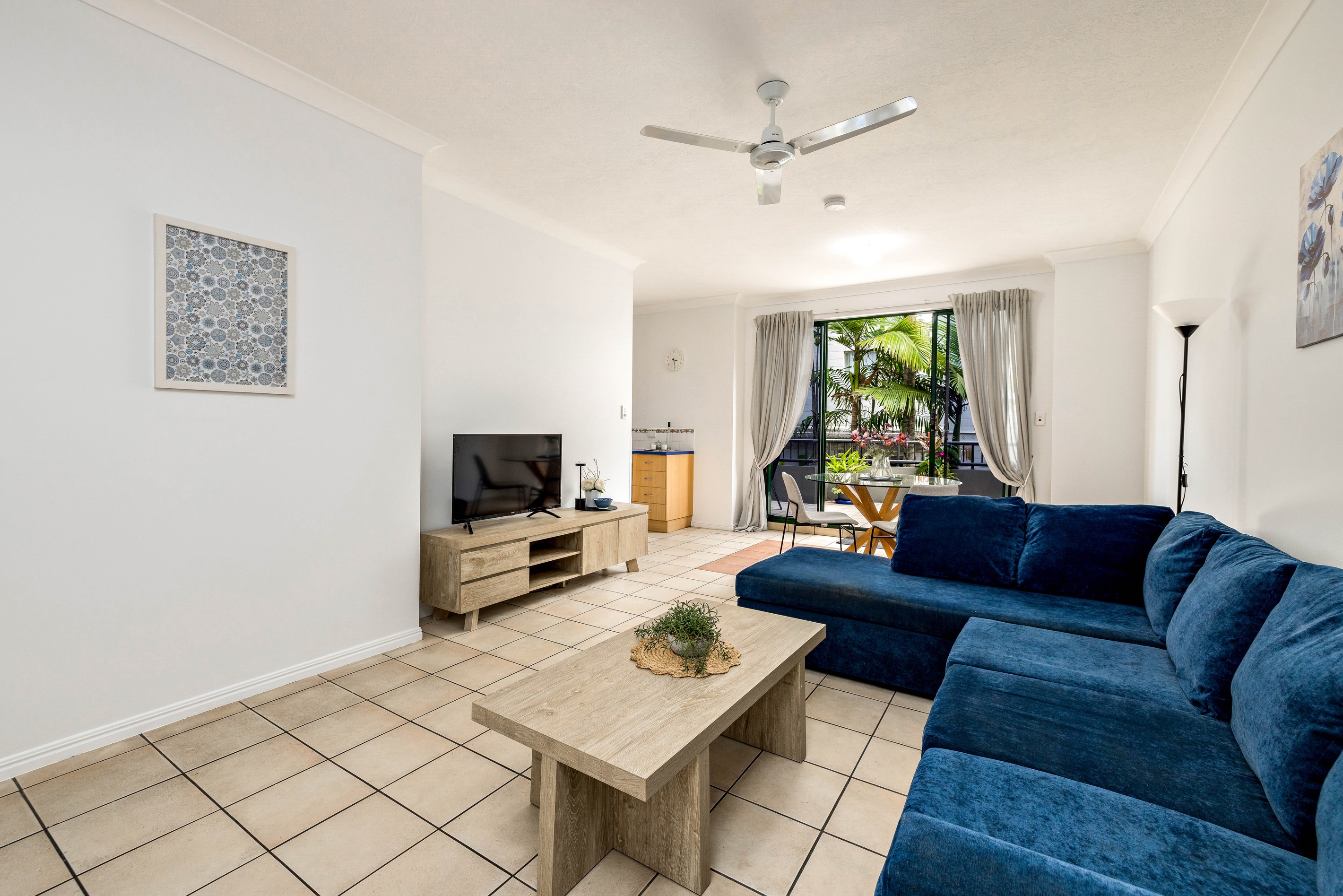 2/186-188 McLeod Street, Cairns North, QLD 4870