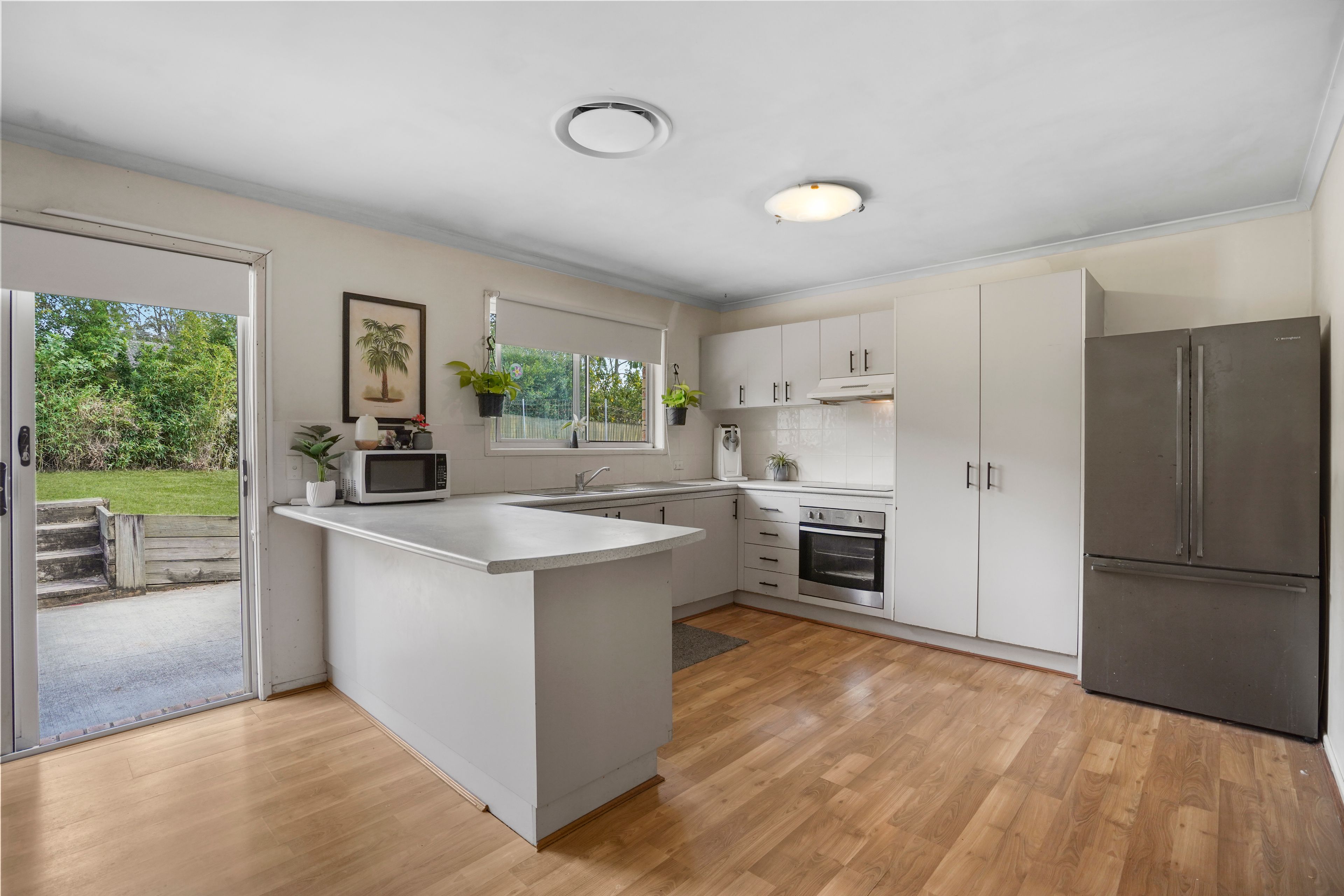 7 Tasman Terrace — photo 8 of 21