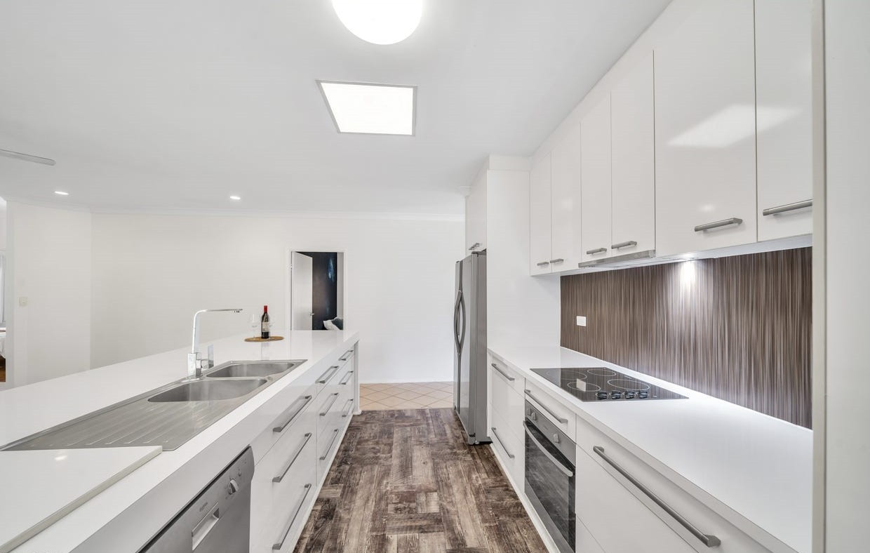 3 Village Terrace, Redlynch, QLD 4870