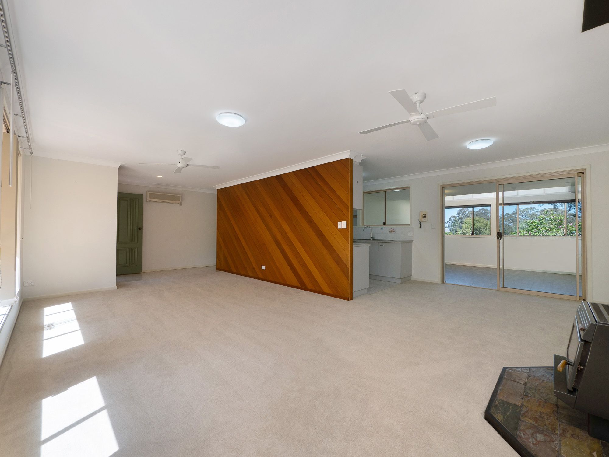 27 Kruseana Avenue — photo 4 of 18
