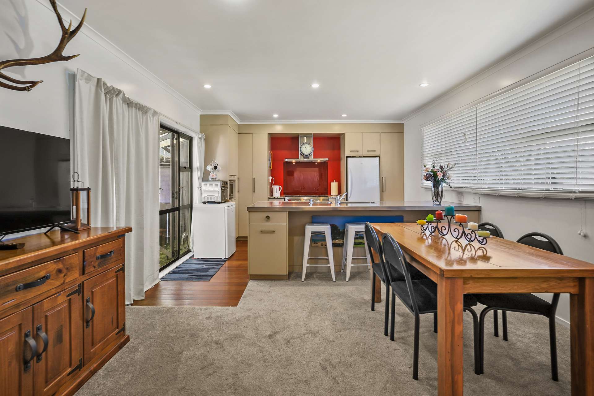 103 Mangahoe Street photo 5