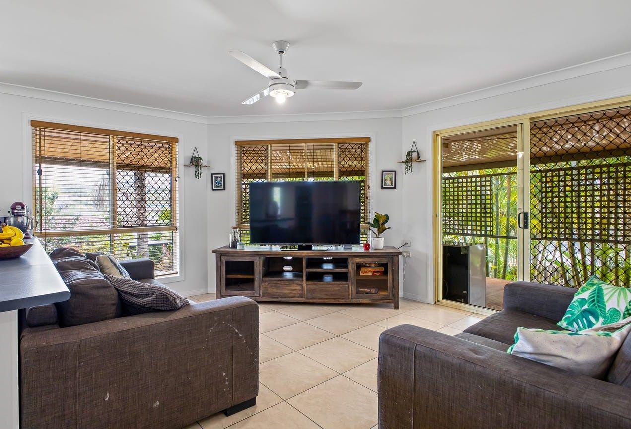 85 Paddington Drive, Carrara, QLD 4211