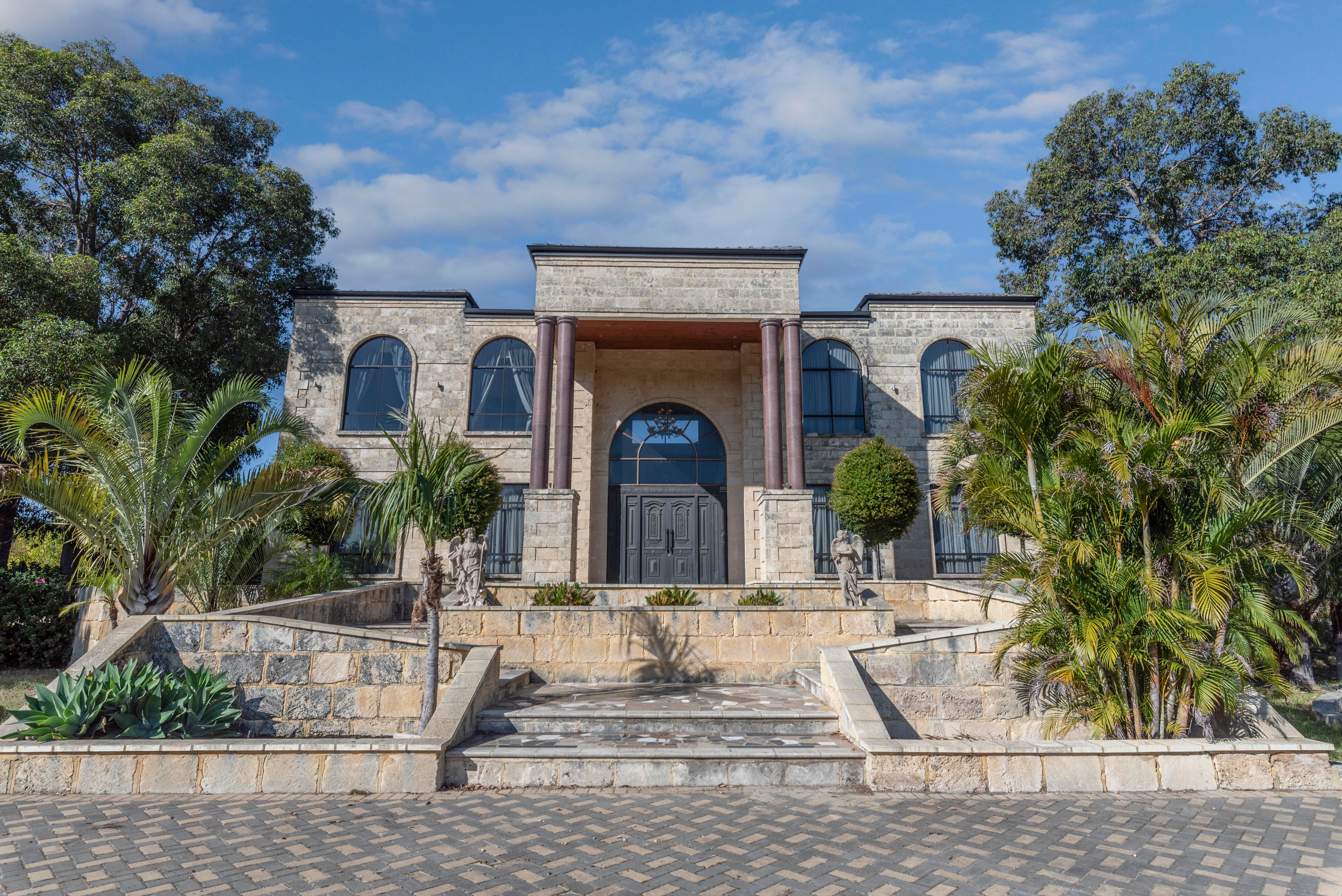 5 Grayswood Court, Landsdale, WA 6065