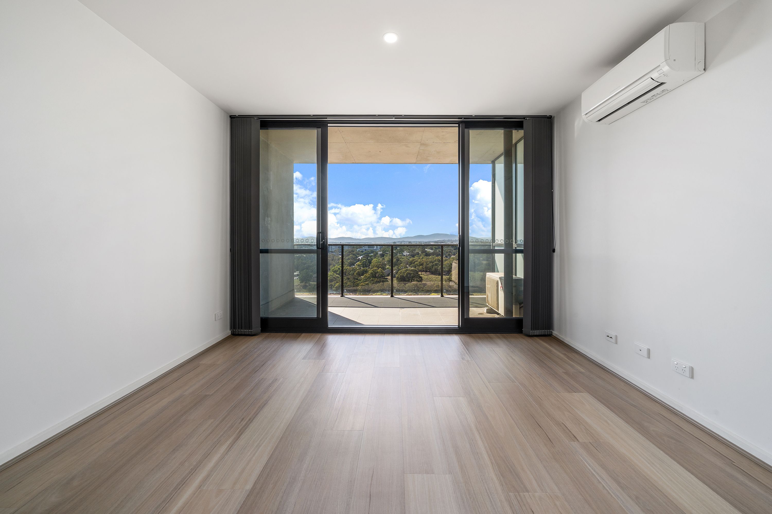 2014/120 Eastern Valley Way, Belconnen, ACT 2617