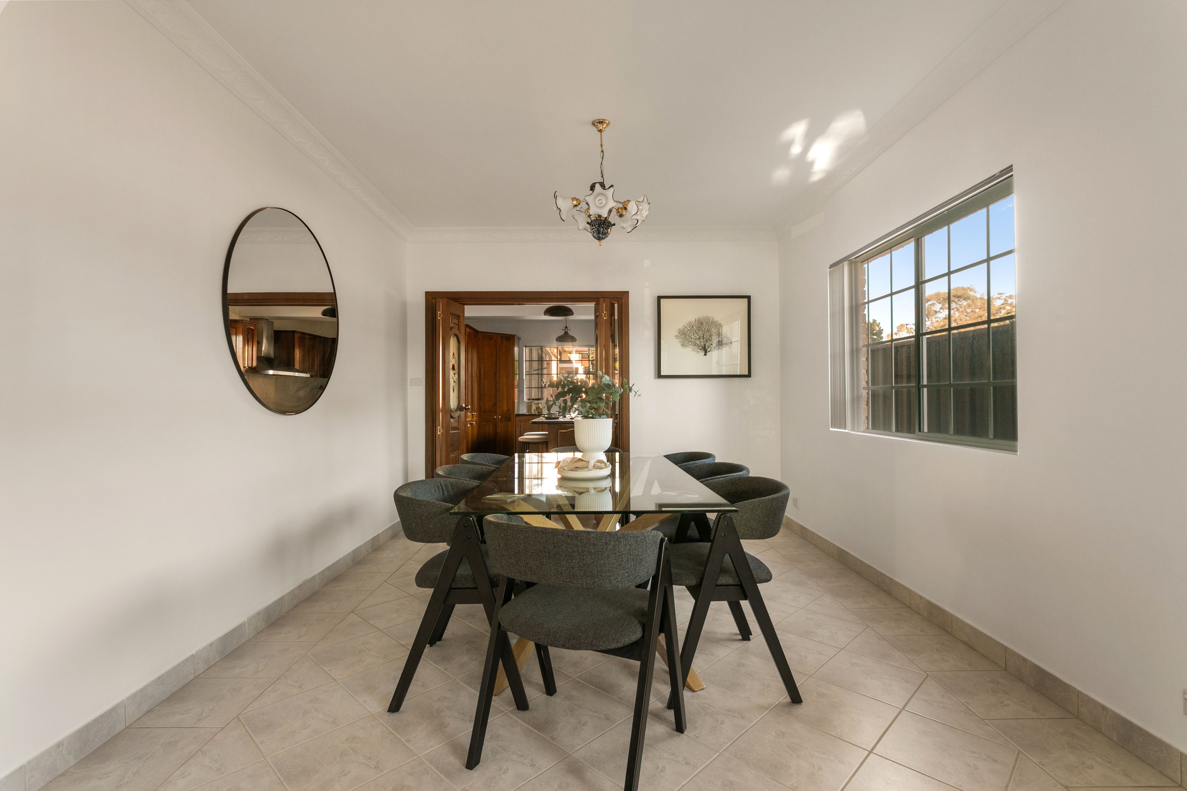 29 Irvine Street — photo 4 of 19