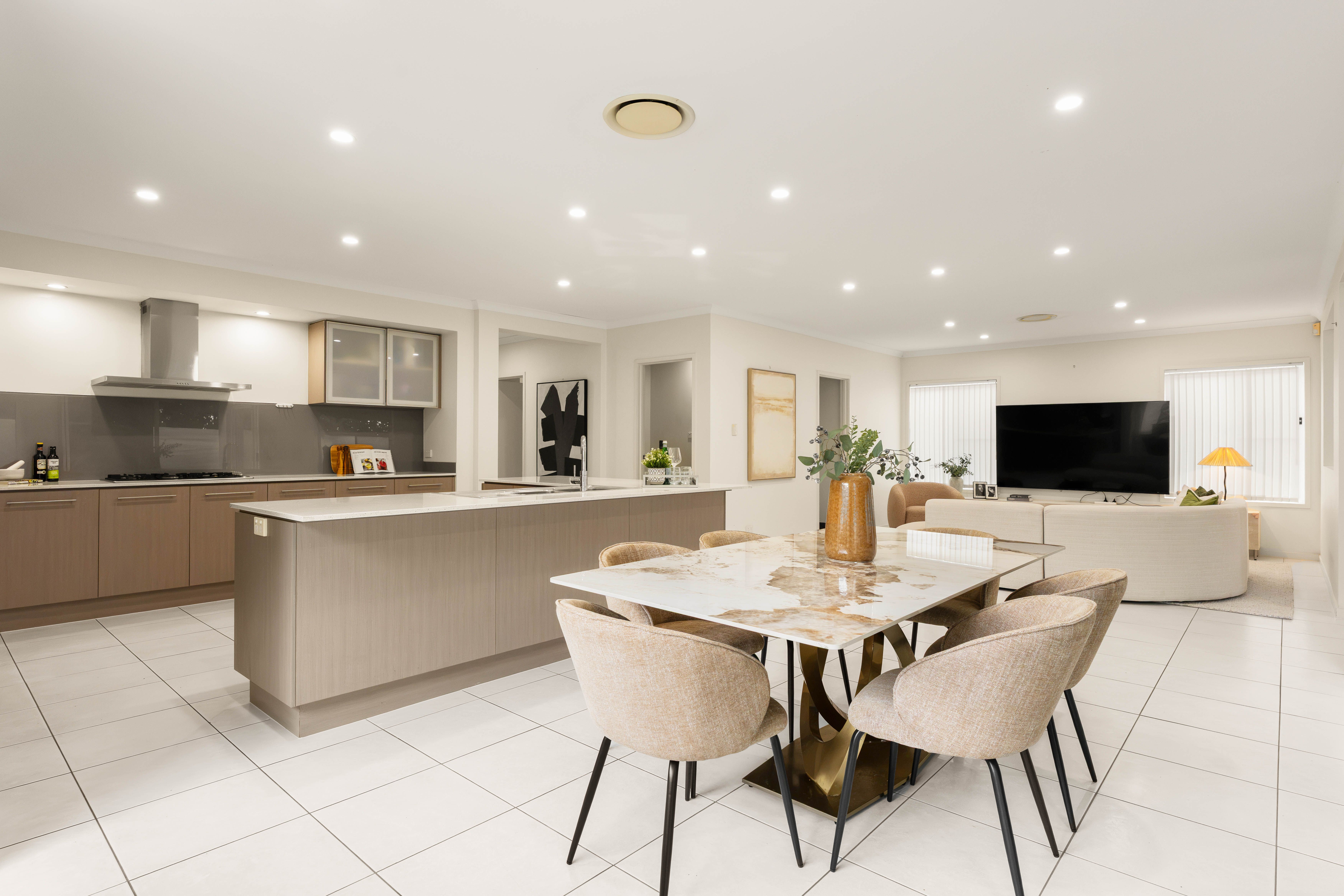 51 East Quay Drive, Biggera Waters, QLD 4216