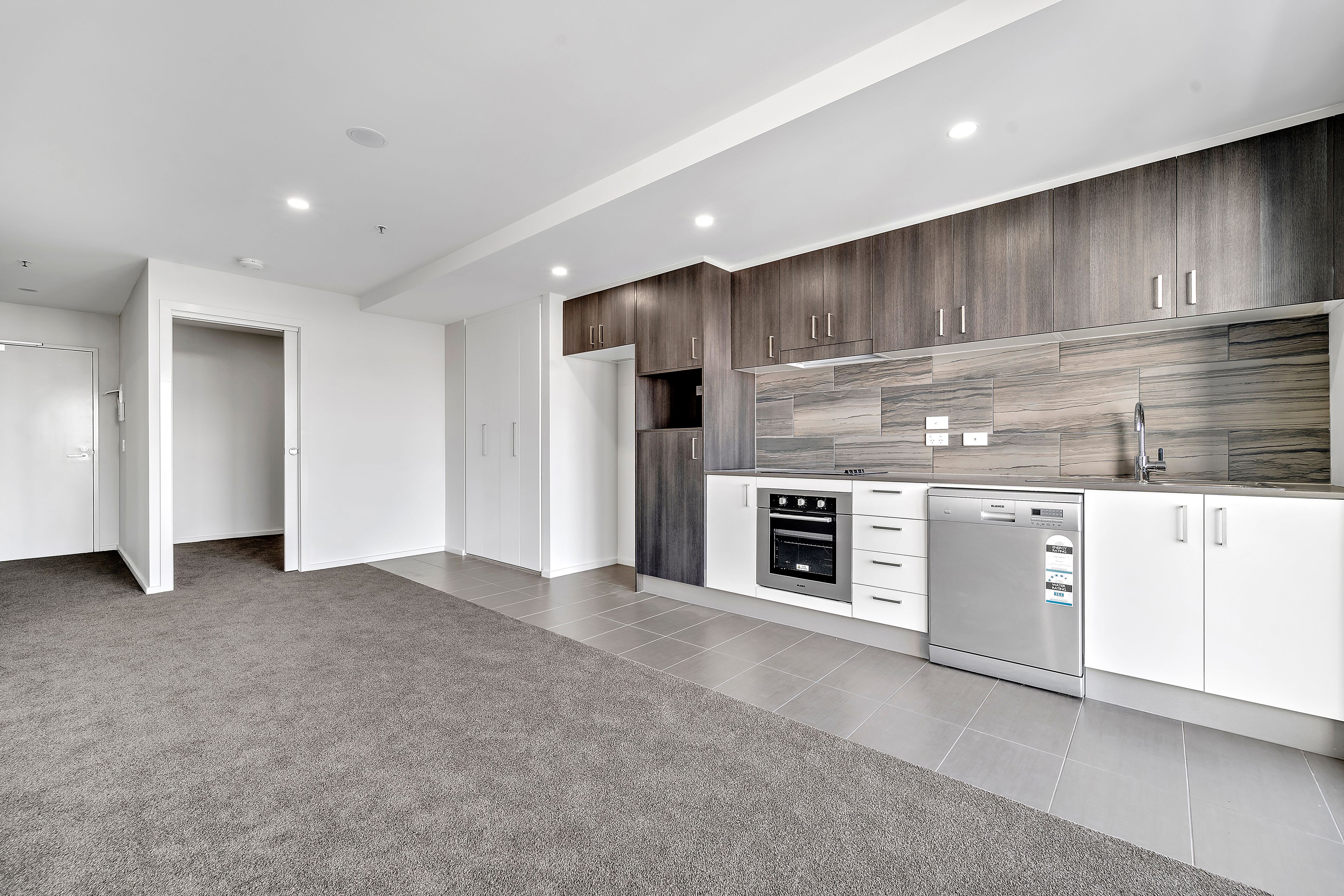 207/325 ANKETELL Street, Greenway, ACT 2900