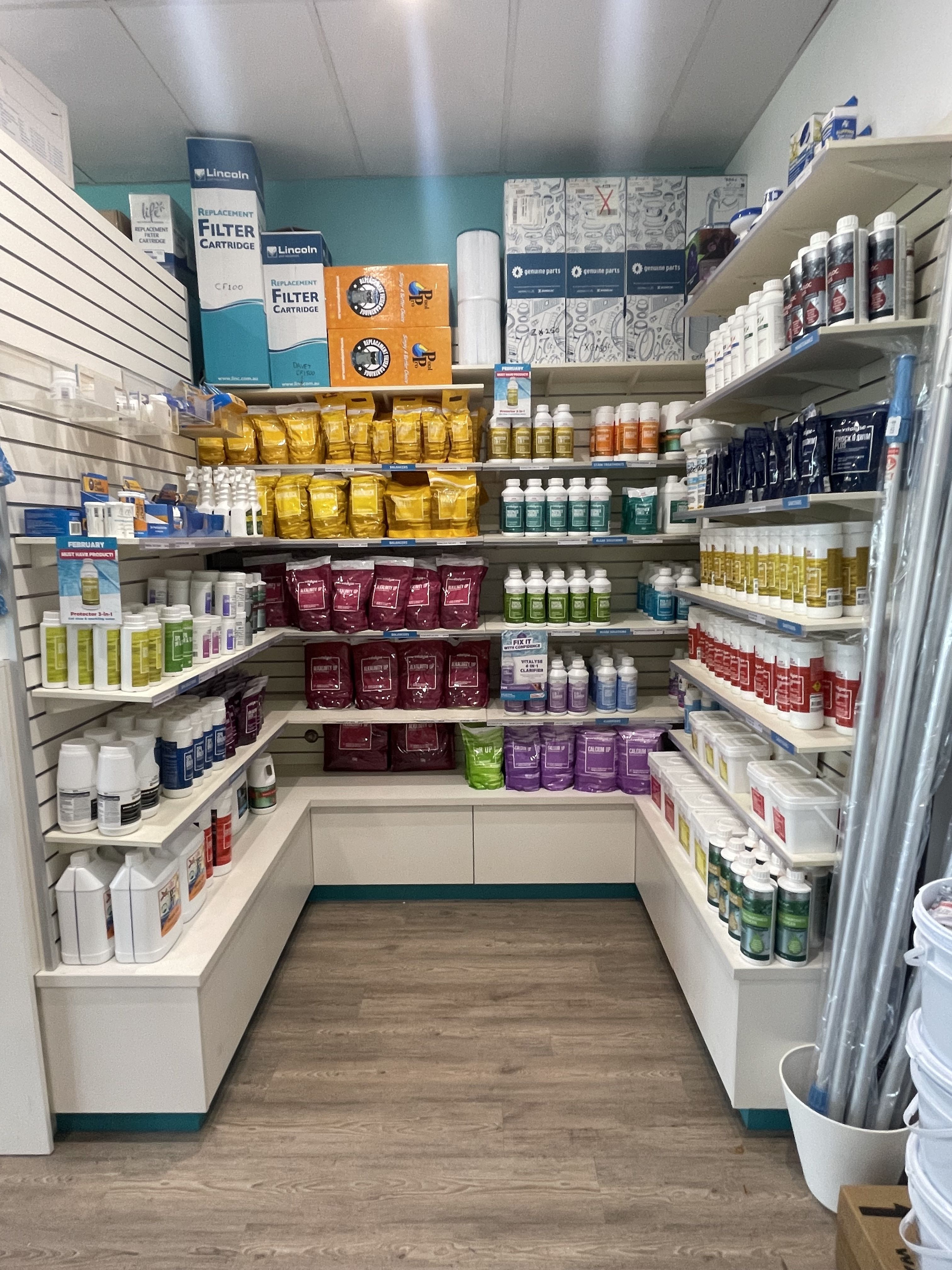 Shop 1 Corner Of Manly Road And Burnett Street, Manly West, QLD 4179