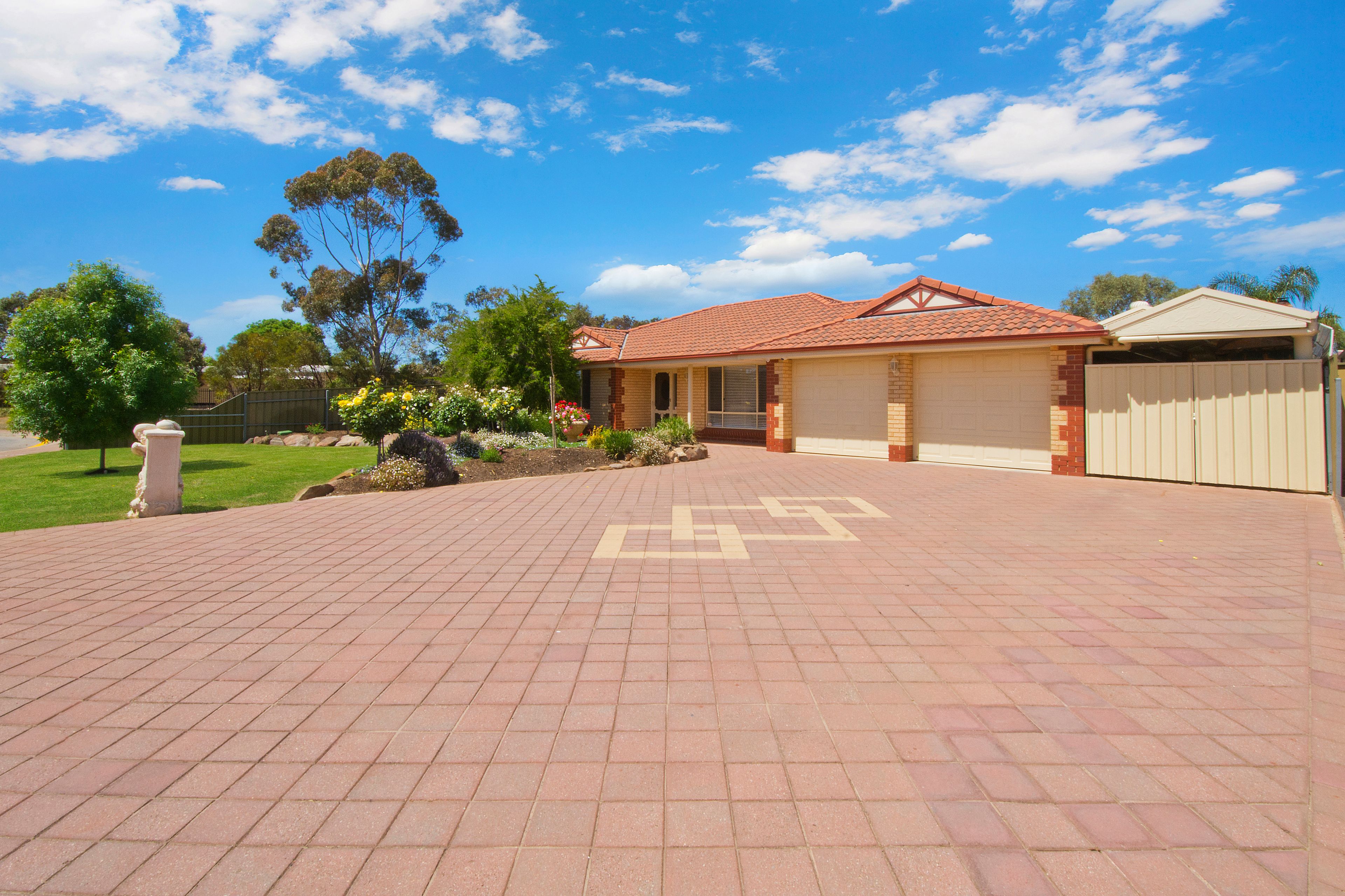 69 President Avenue, Andrews Farm, SA 5114