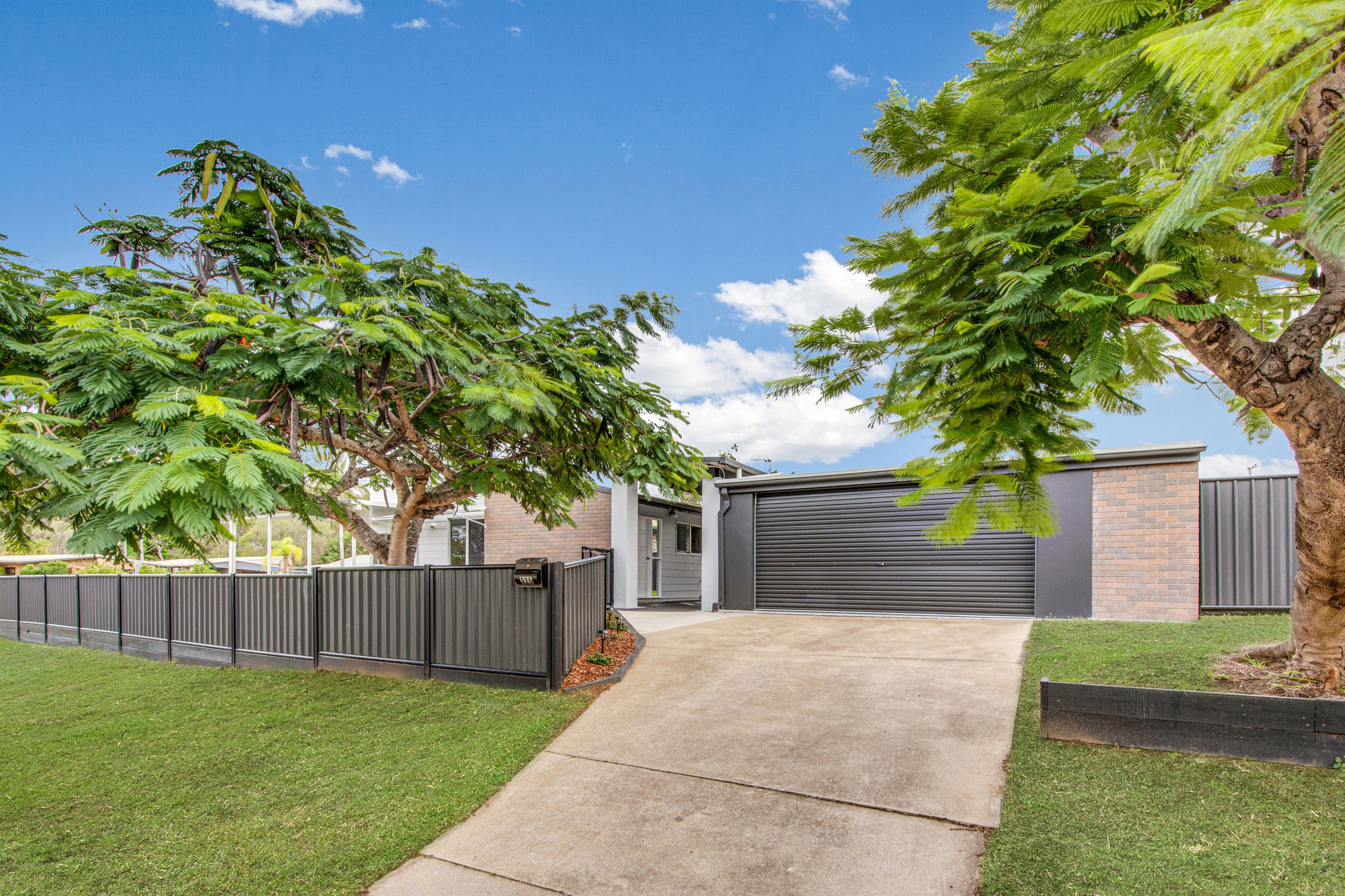 325 J Hickey Avenue, Clinton, QLD 4680