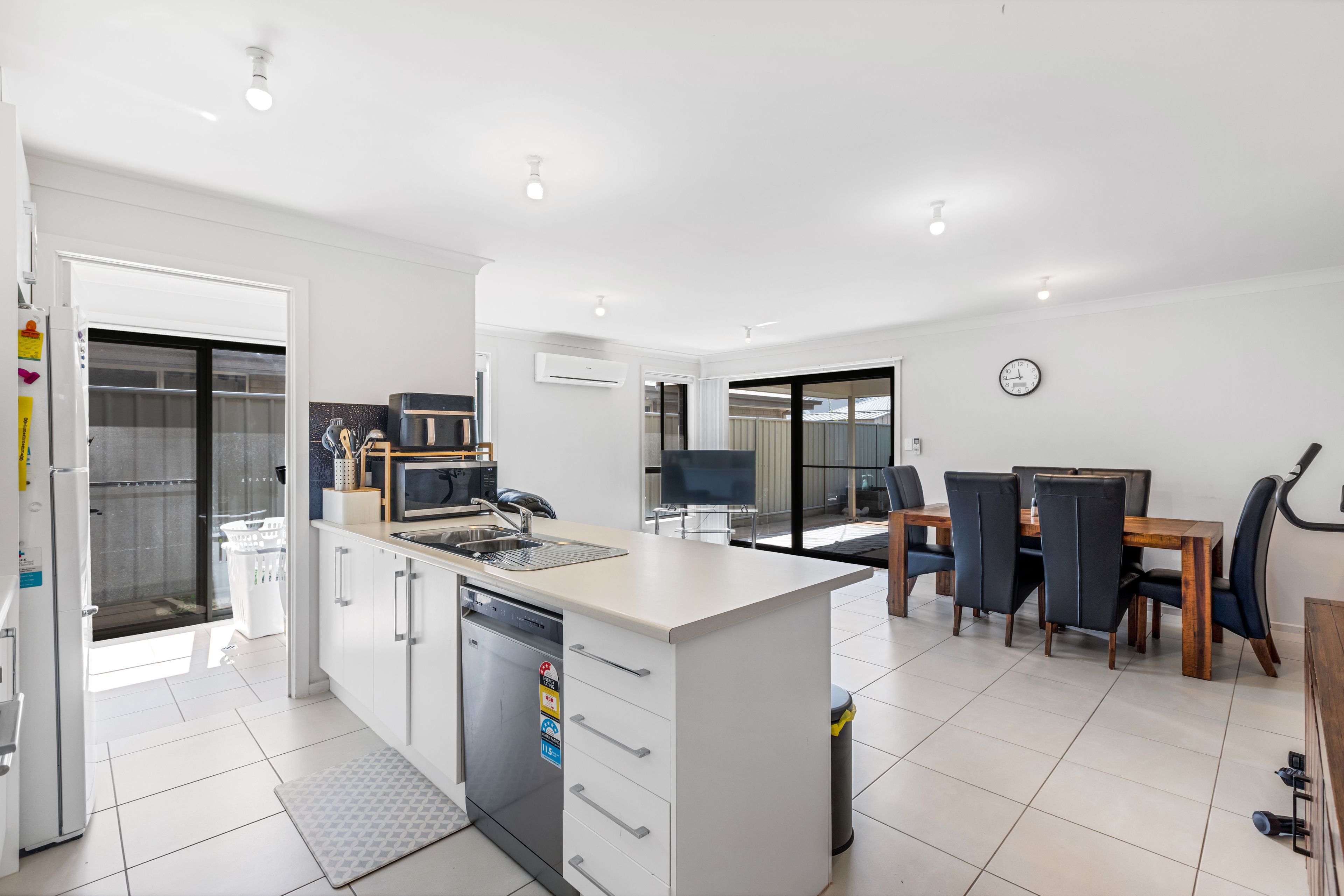 17 Pitt Street — photo 3 of 16