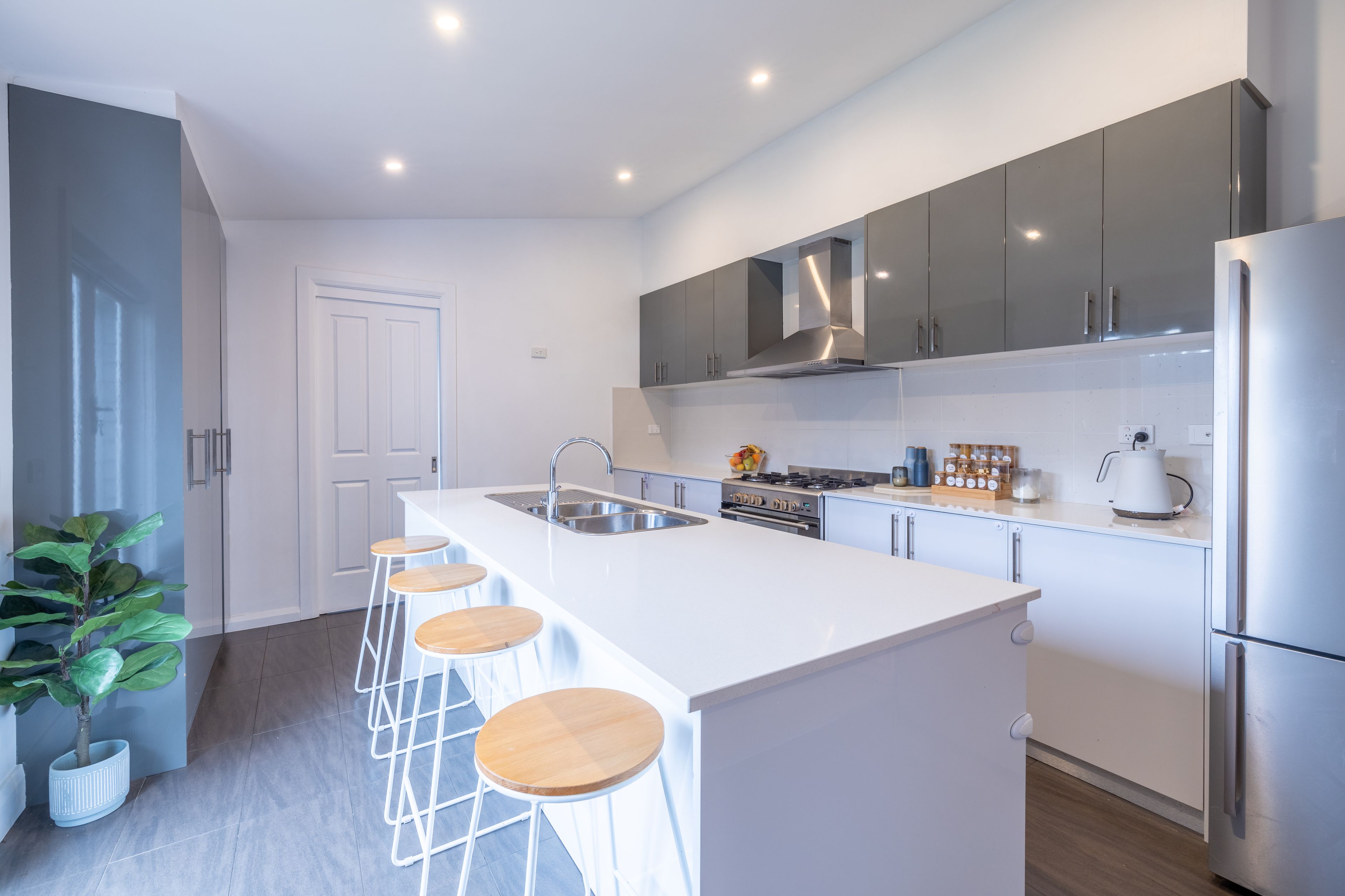 129 Kangaroo Road — photo 4 of 15