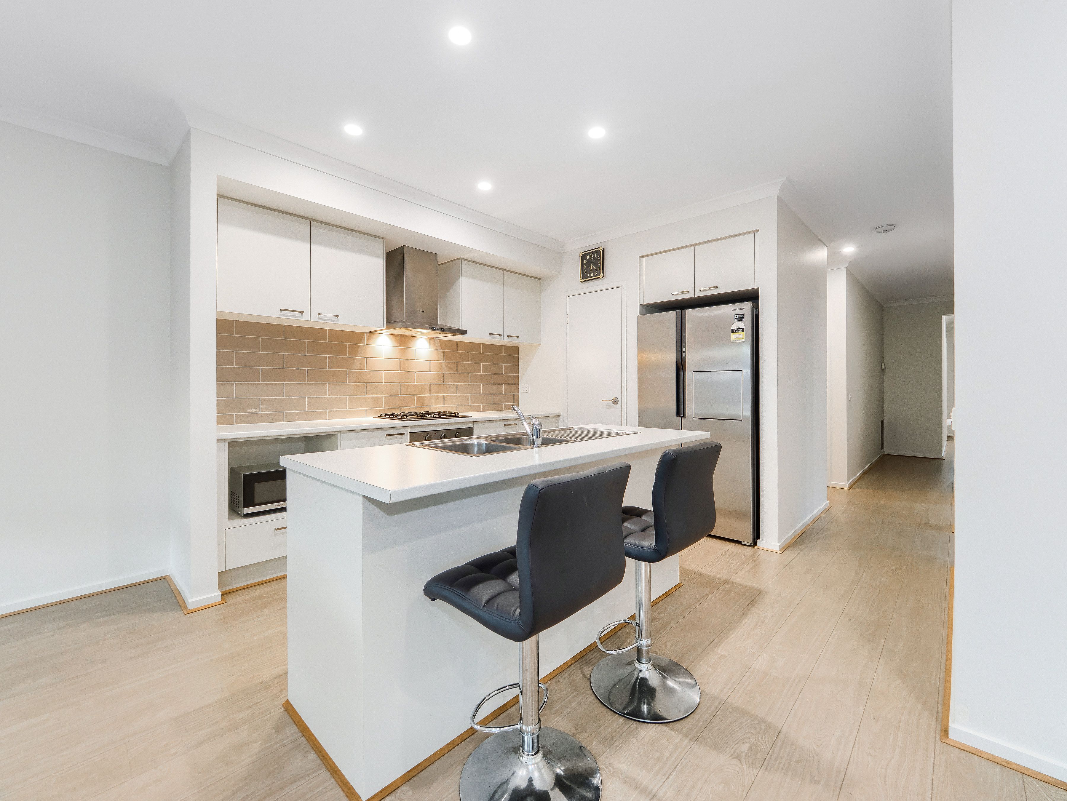 13 Limandus Crescent — photo 4 of 30