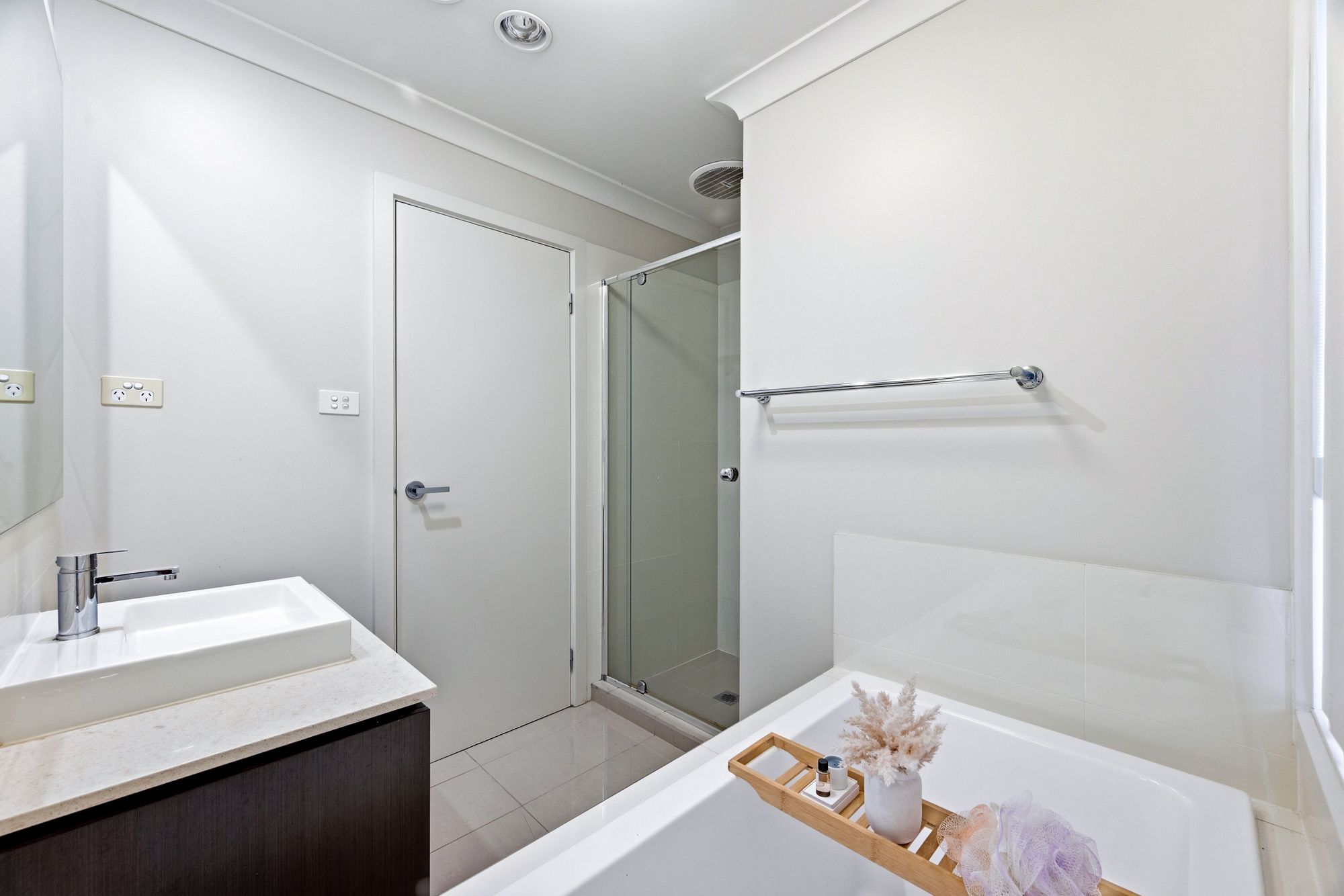 49 Lakeside Parade, Jordan Springs, NSW
