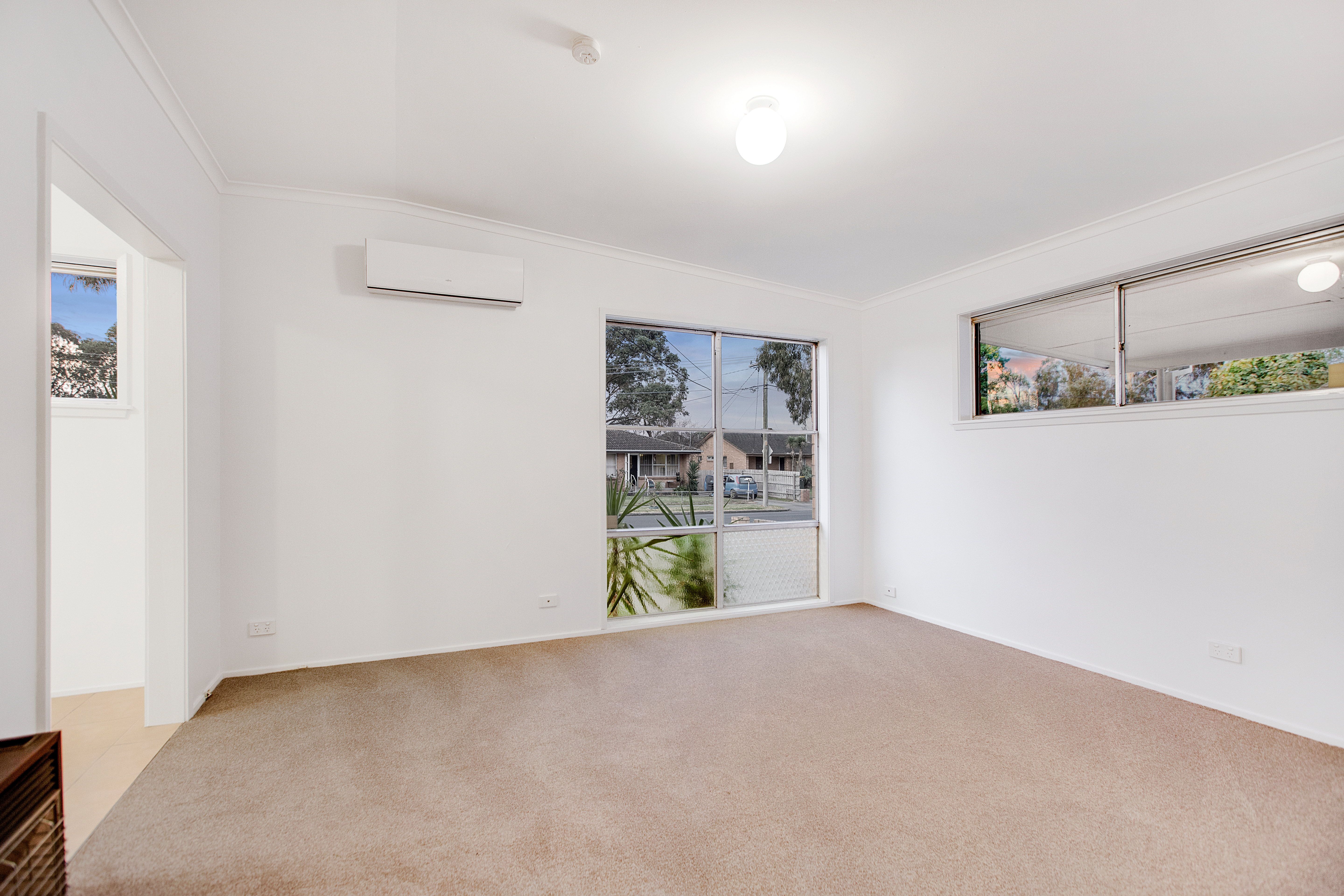 42 Laurina Crescent, Frankston North, VIC 3200