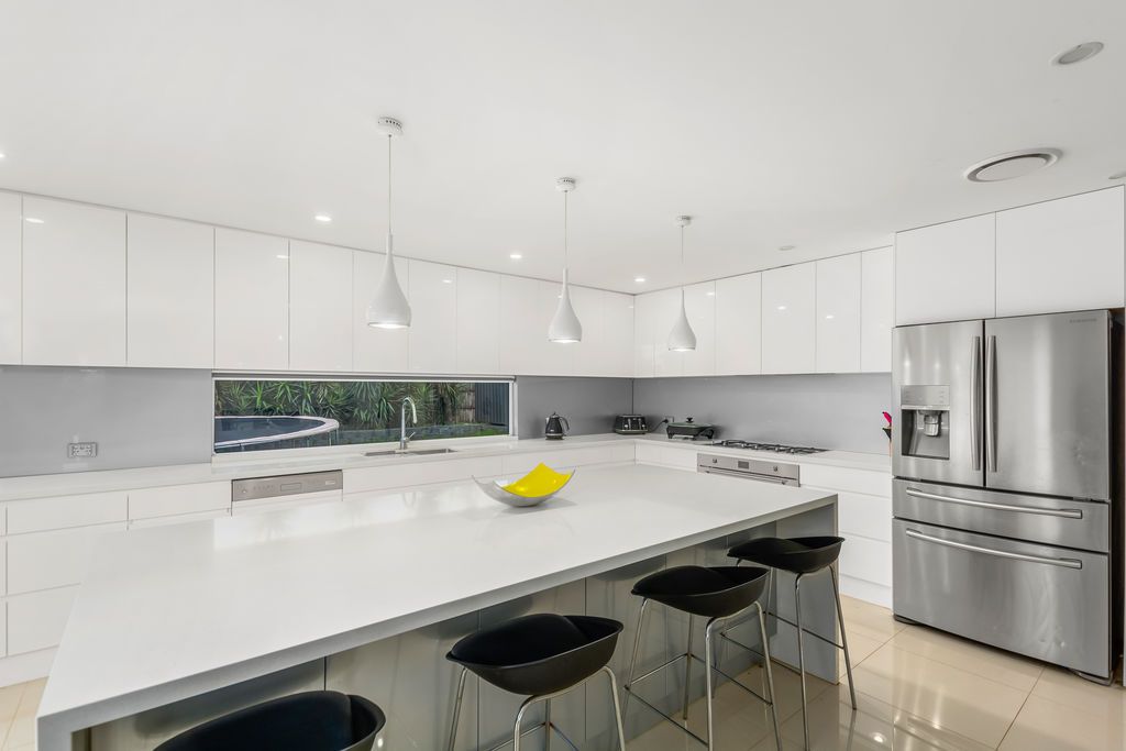 16 Tarana Avenue