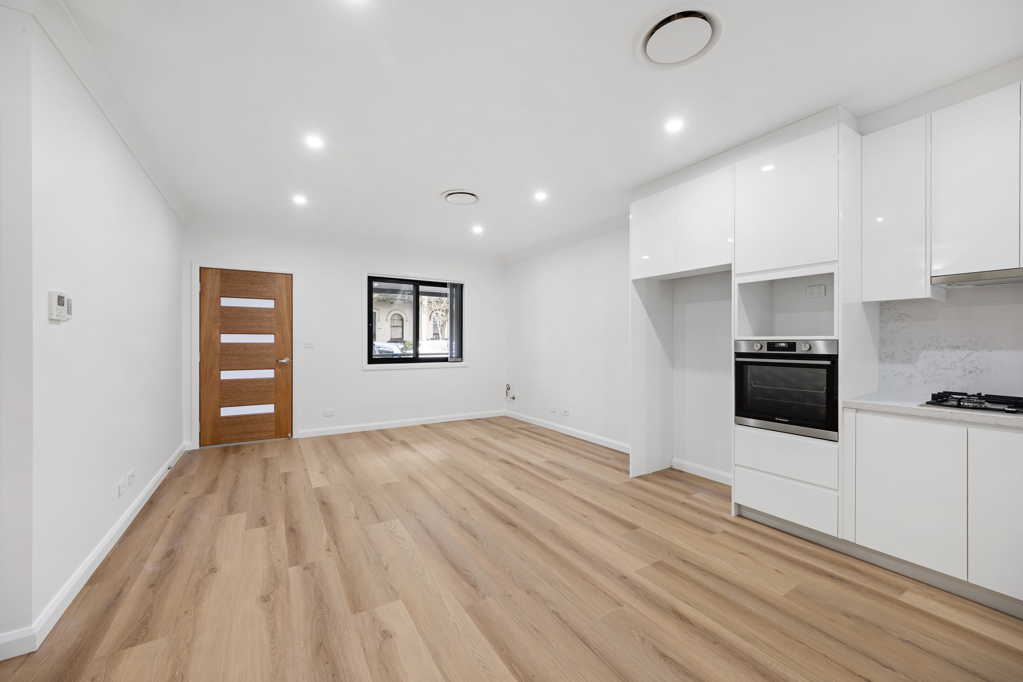 13 John Street — photo 3 of 7