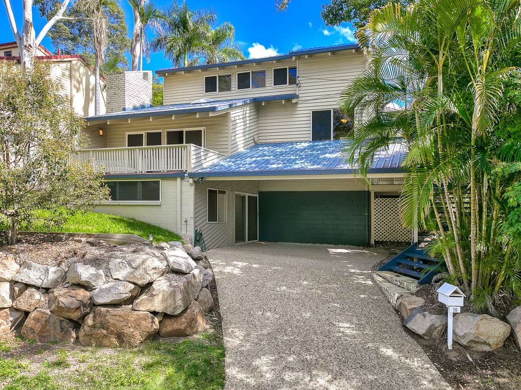16 Leander Street, Chapel Hill QLD 4069