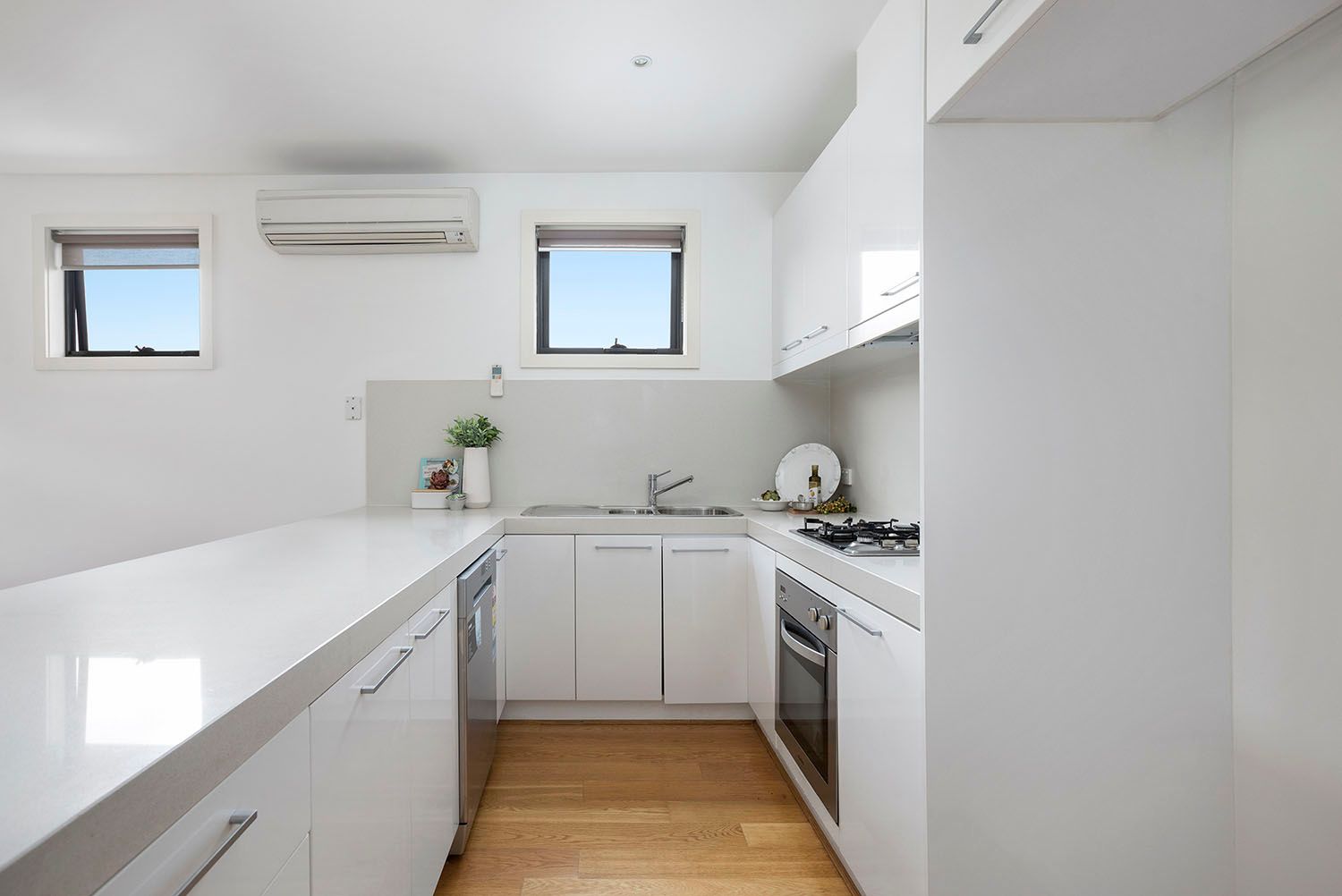 19/2-3 Evergreen Circuit, Cheltenham, VIC 3192