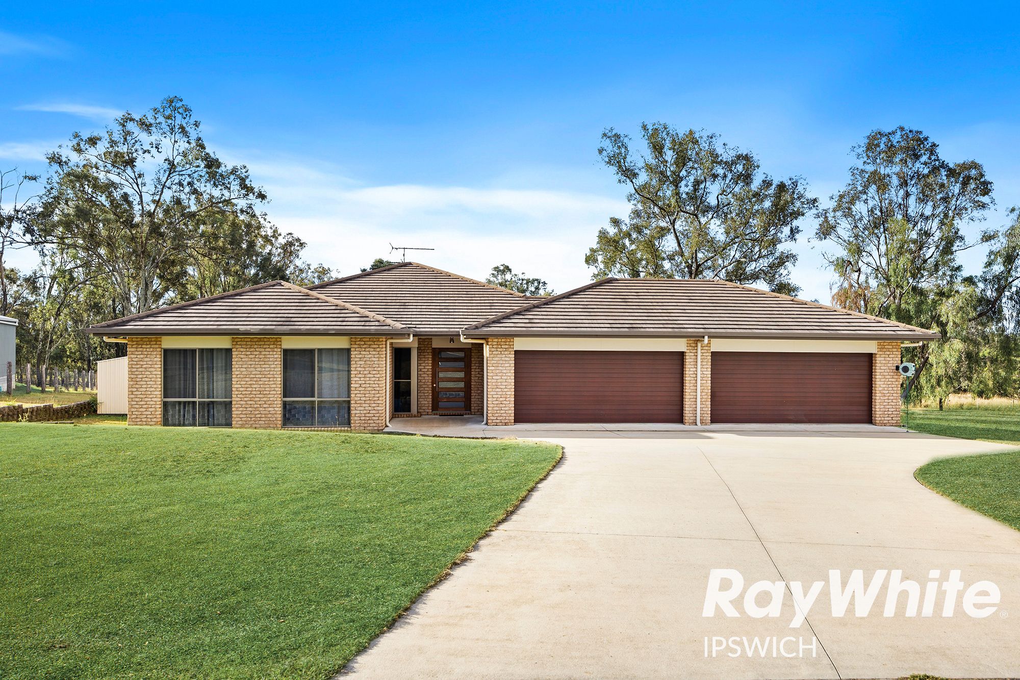2 Kerry View Court, Forest Hill, QLD 4342