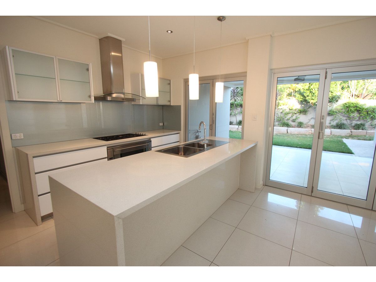 2/16 Adios Close, Sunnybank Hills, QLD 4109