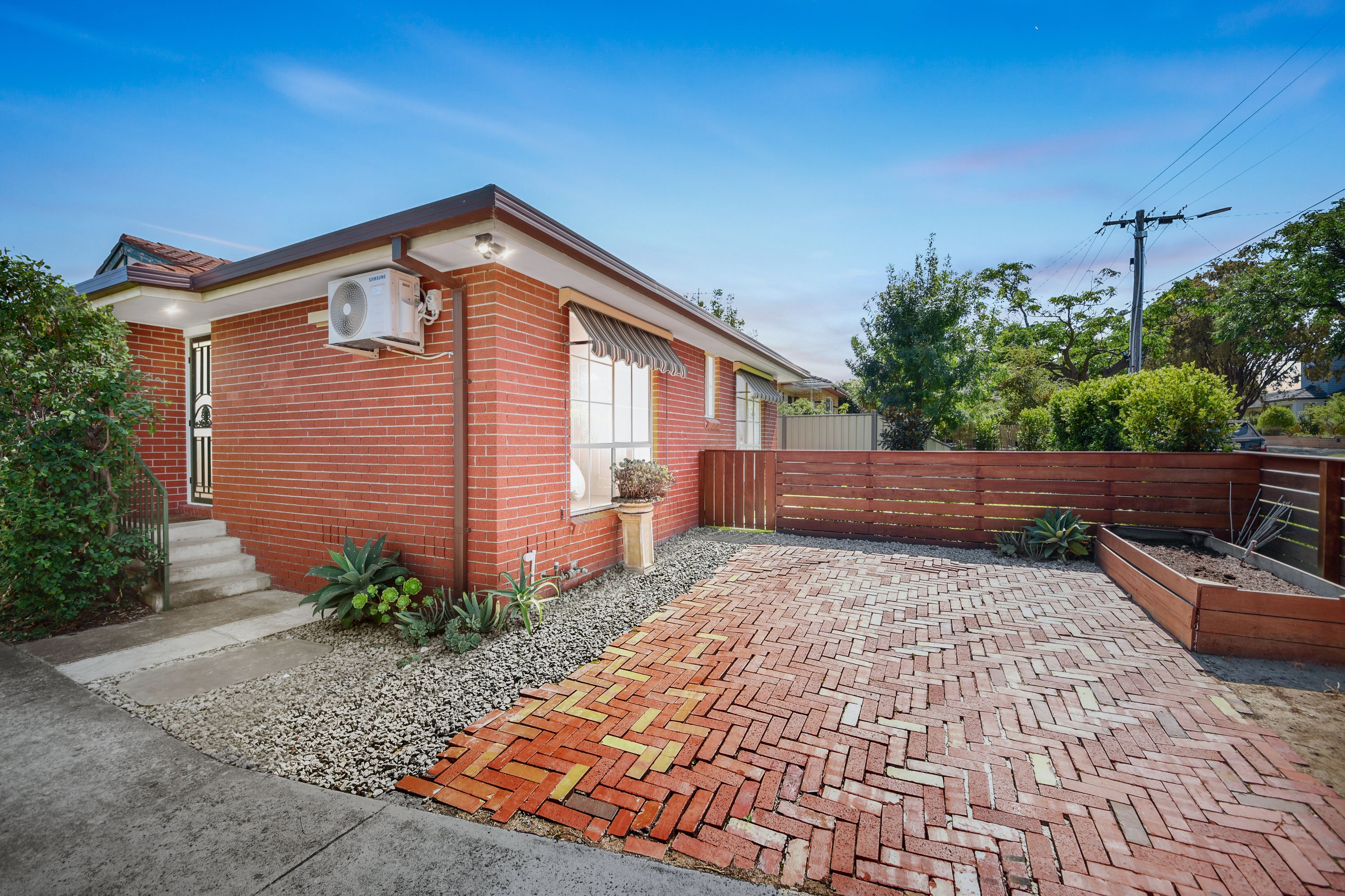 9 Gordon Avenue, Oakleigh East VIC 3166