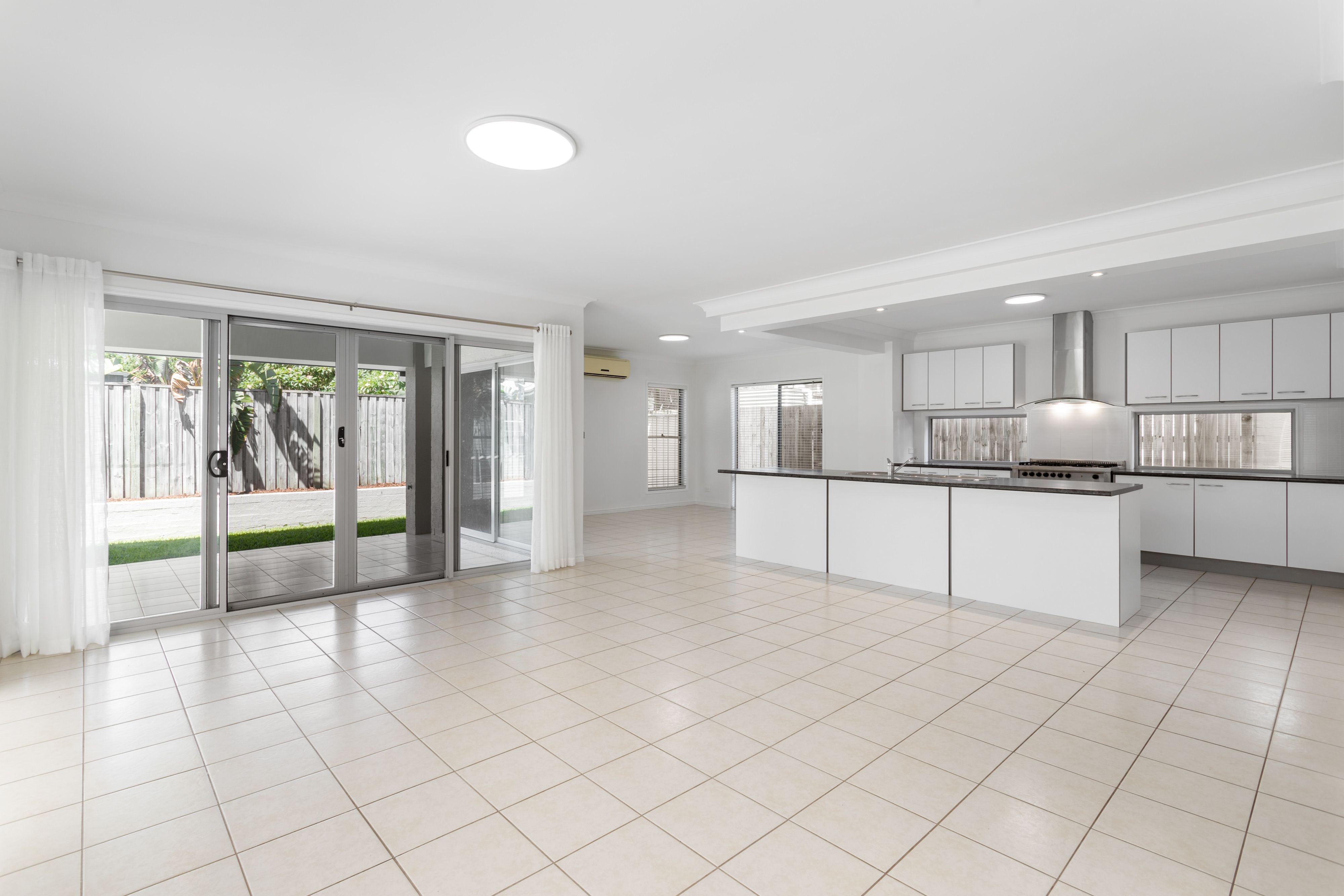 8 Tamarind Street, North Lakes, QLD 4509