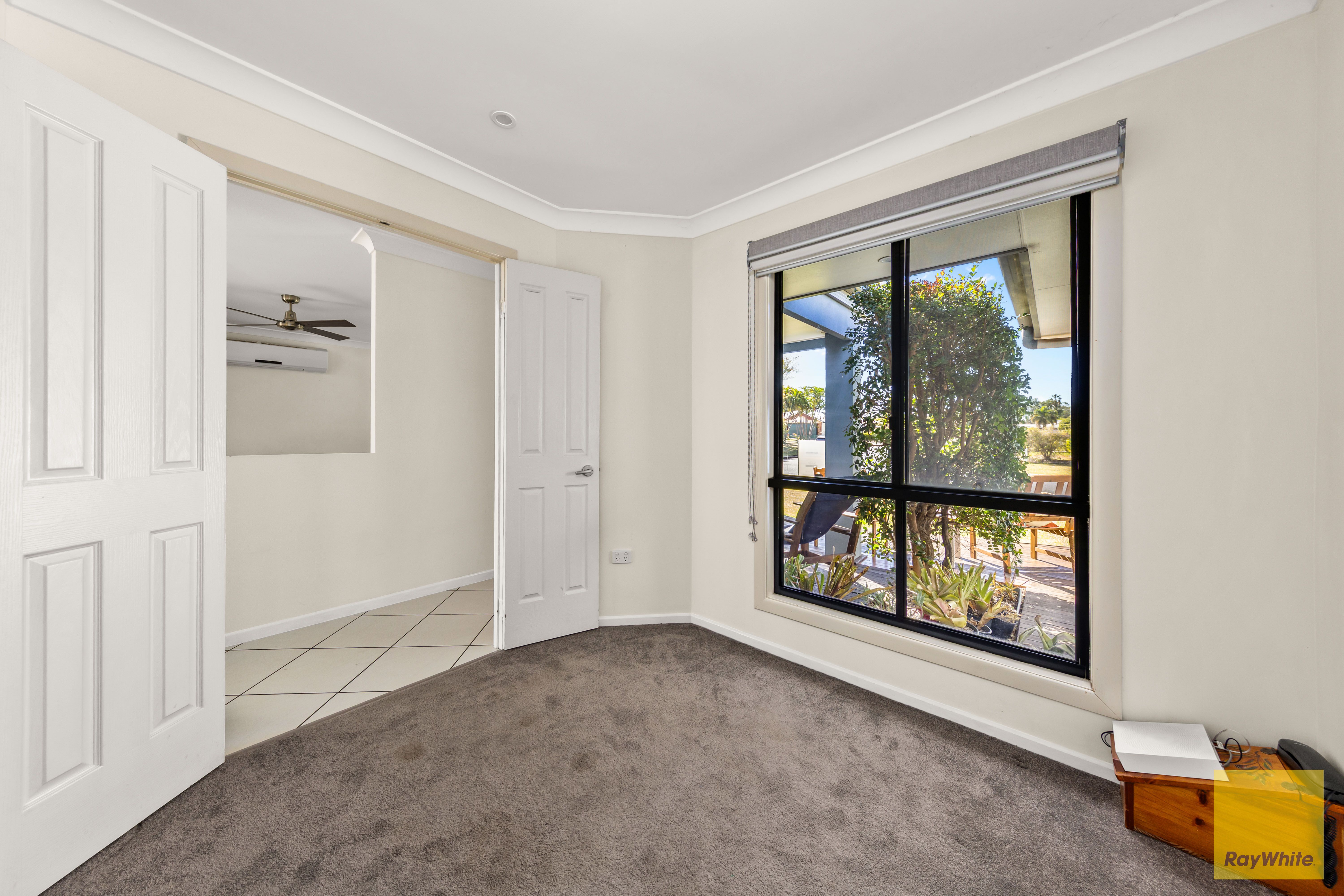 43 Crinum Crescent — photo 15 of 21
