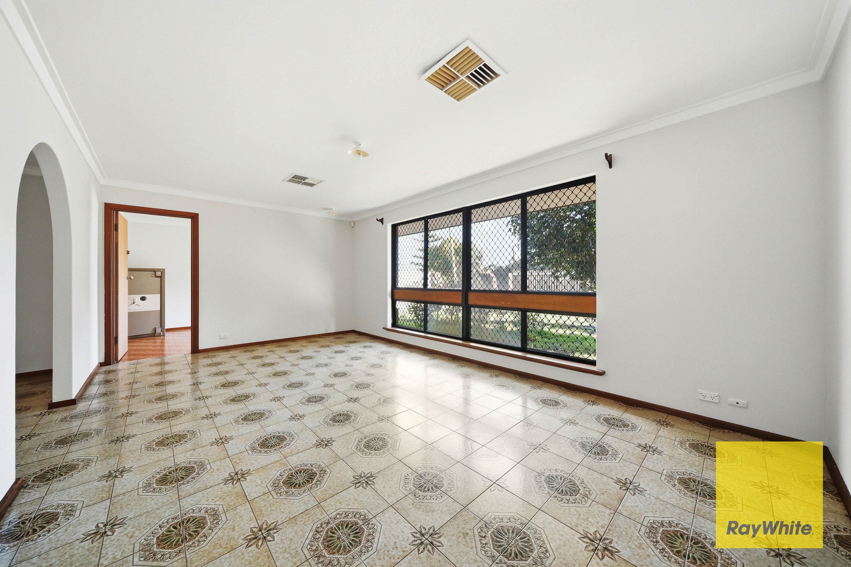 480 Light Street, Dianella, WA 6059