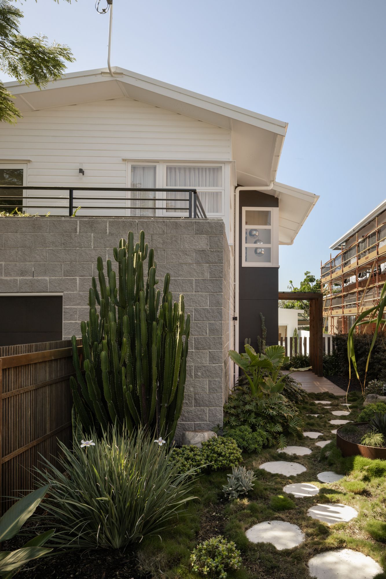61 Amega Street, Mount Gravatt East, QLD 4122