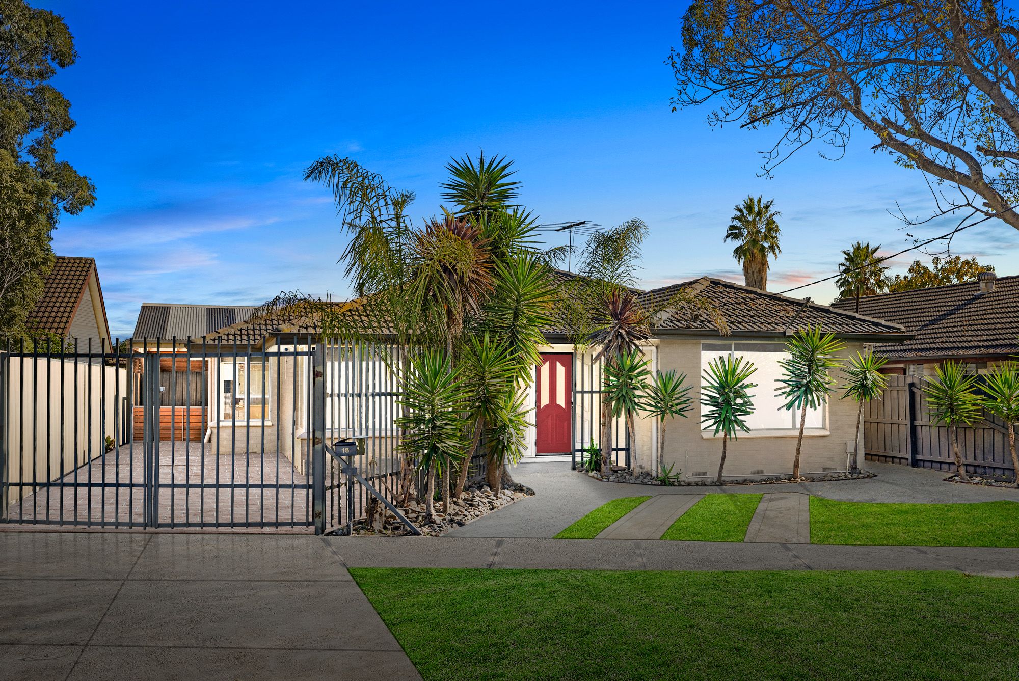 18 Fitzpatrick Drive, Altona Meadows VIC 3028