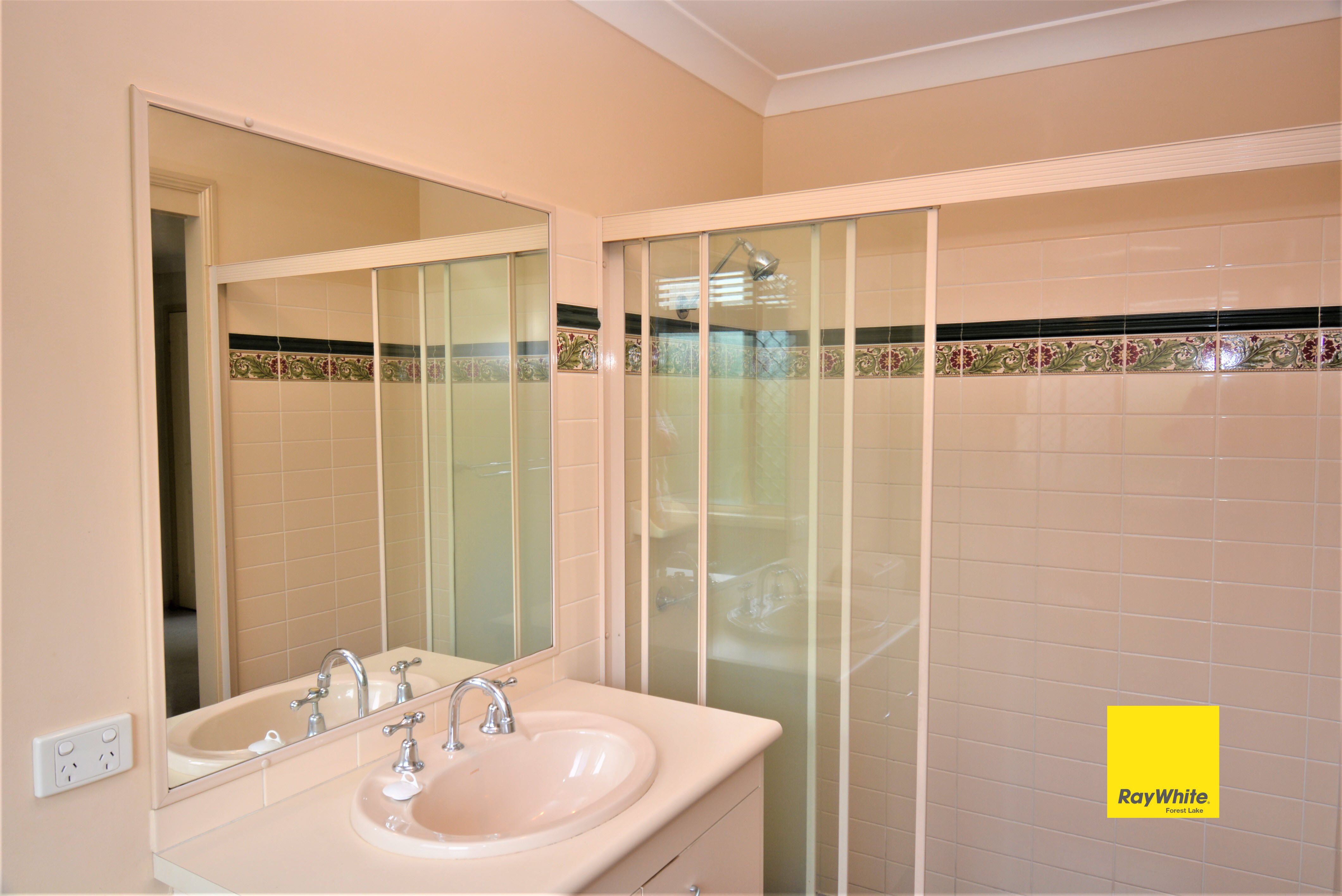 25 Flinders Crescent, Forest Lake, QLD 4078