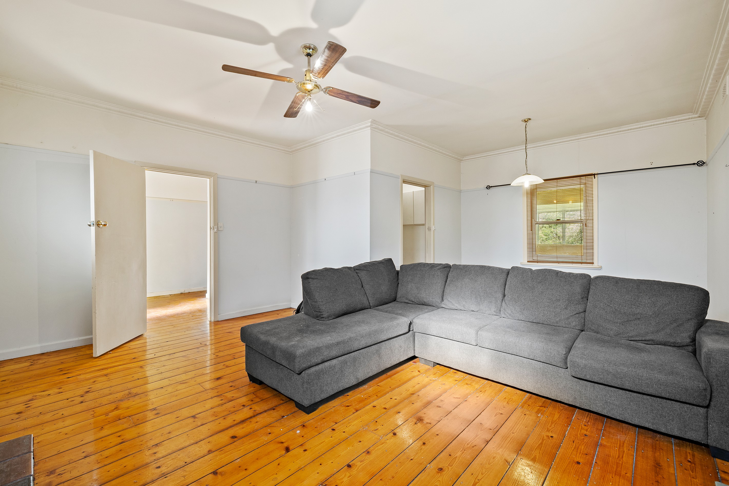 19 Loughnan Road, Ringwood, VIC 3134