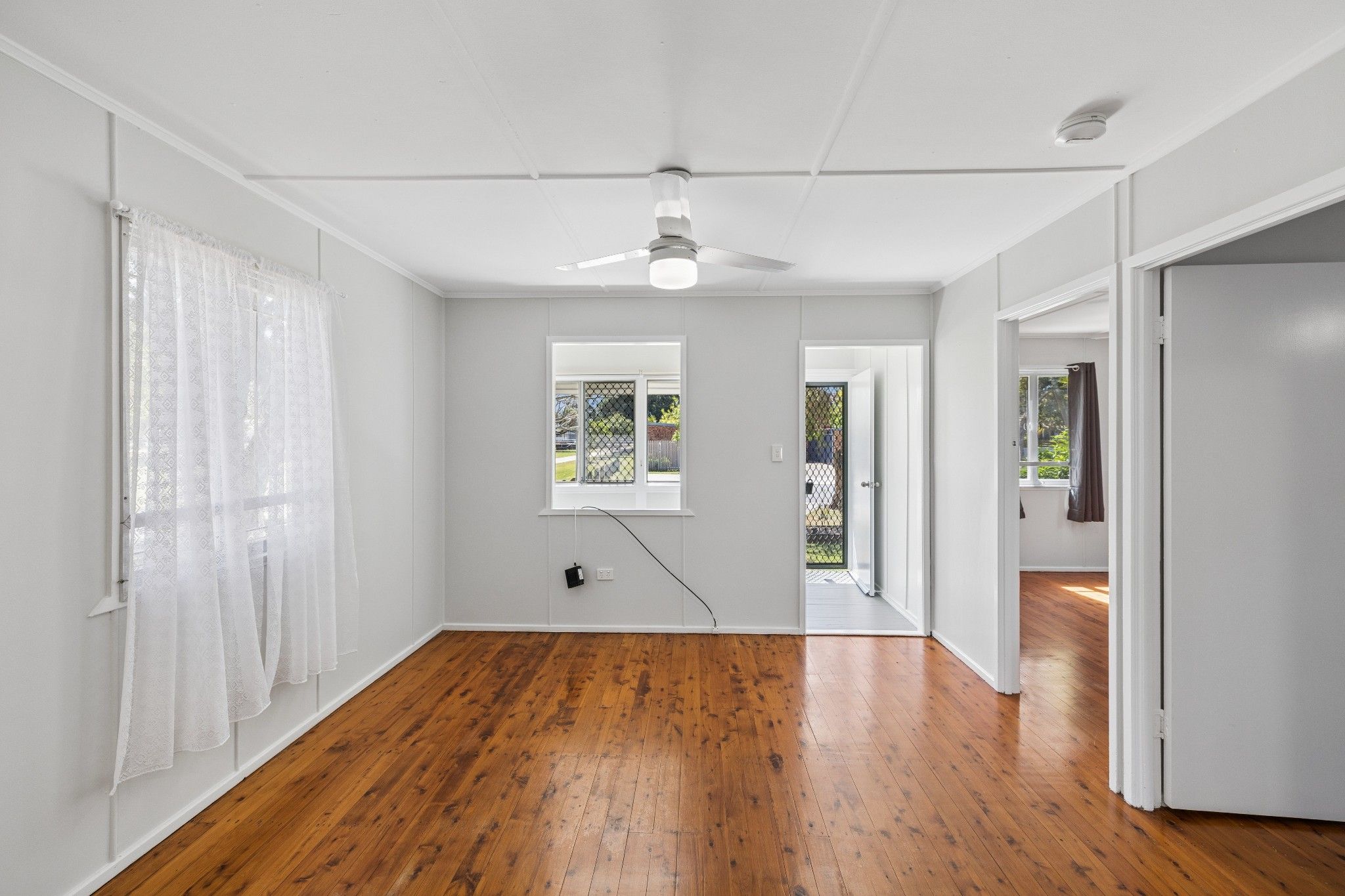 22 Inglis Street — photo 9 of 28