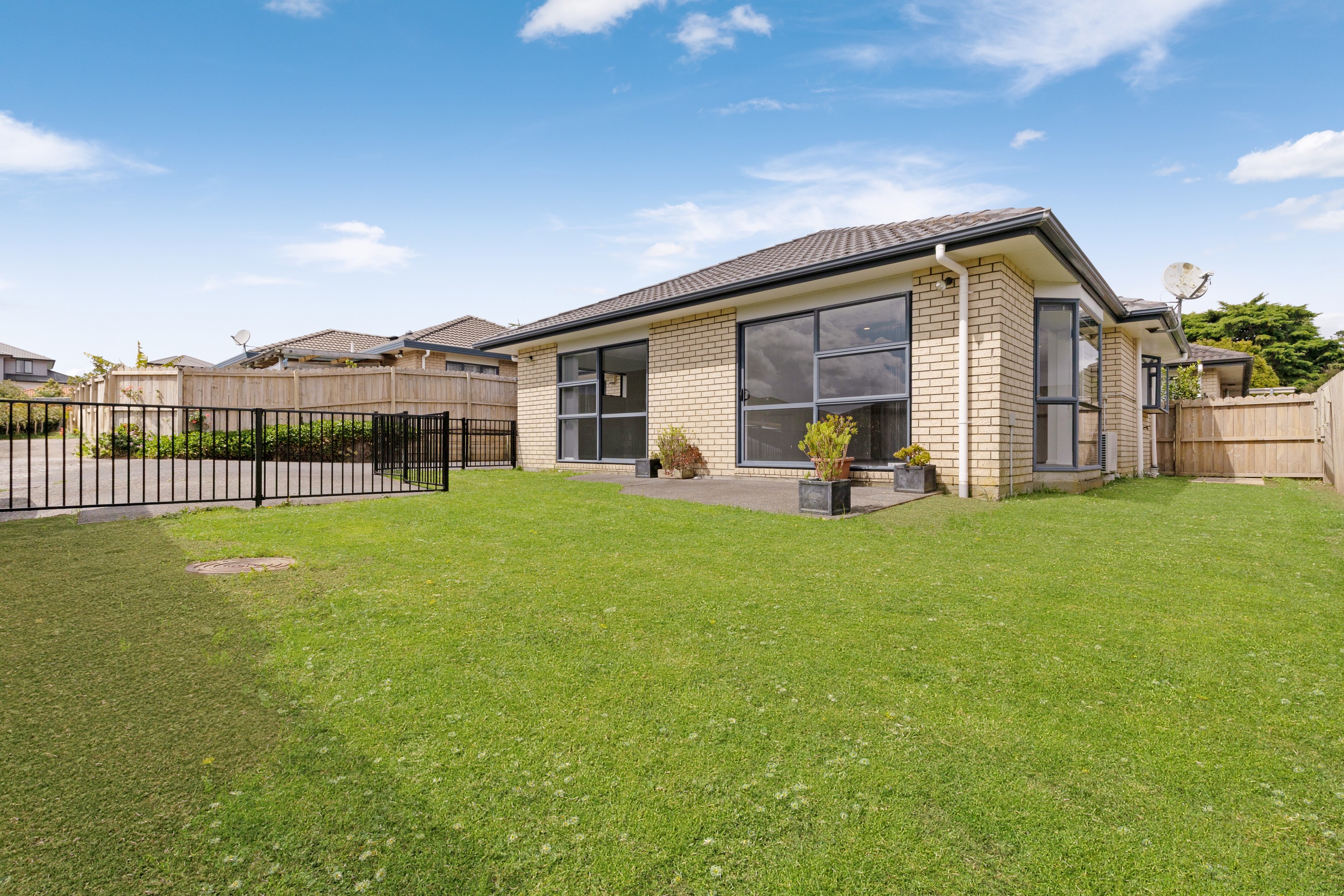 13 Genesis Place, Flat Bush, Manukau City