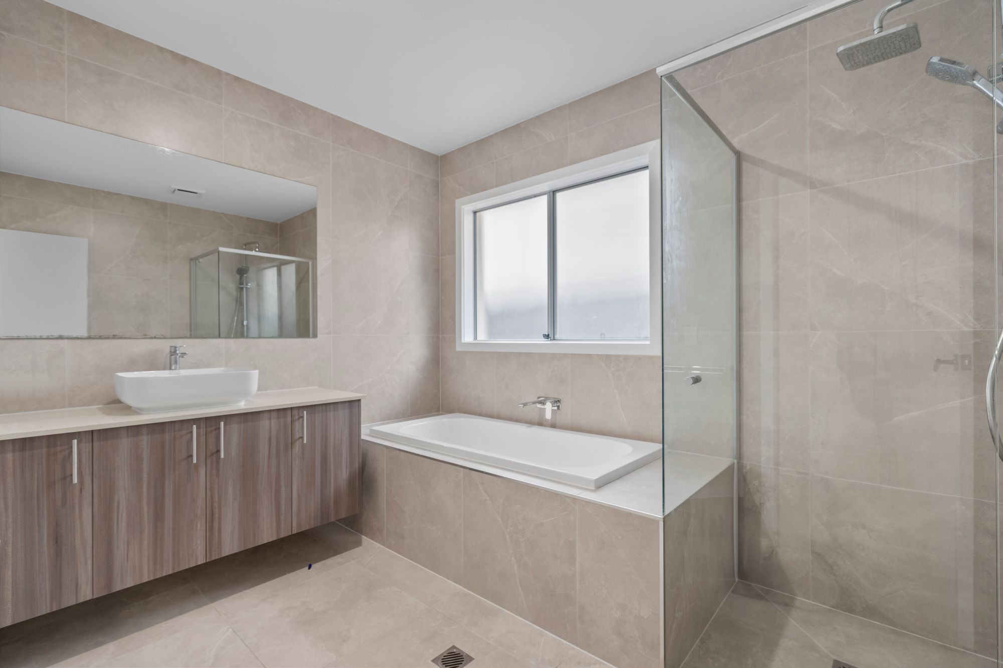 145 Ashwood Circuit — photo 13 of 21
