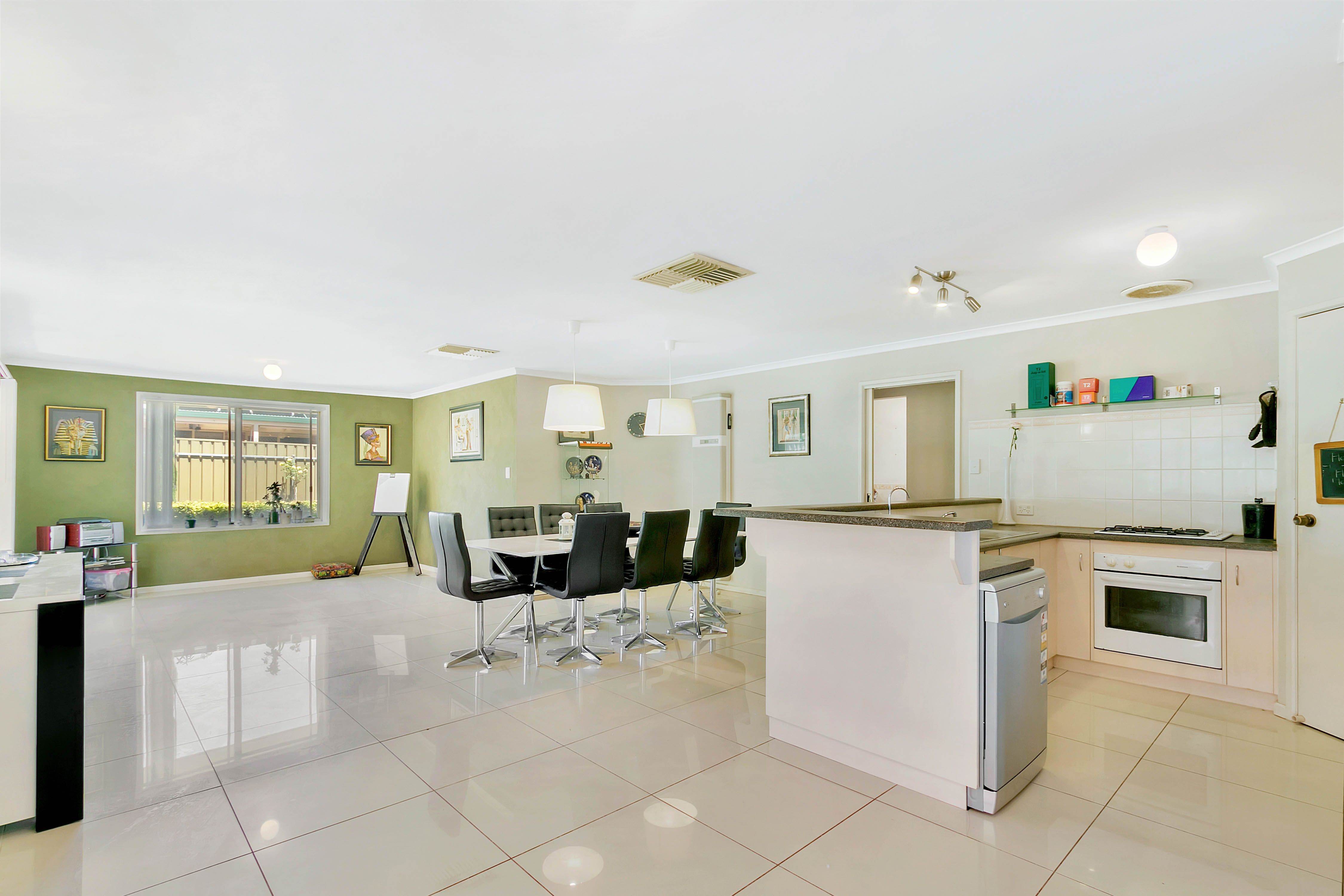 42 Lachlan Drive, Craigmore, SA 5114