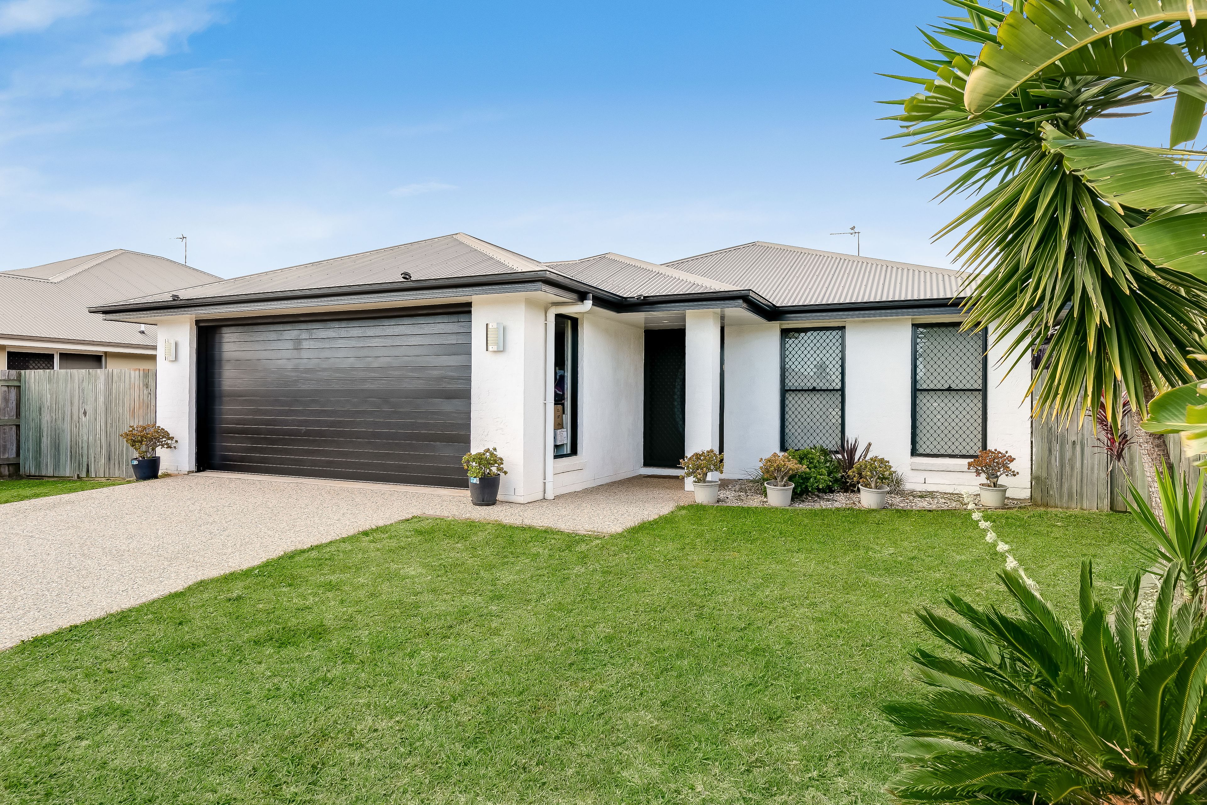 16 Beardsworth Court, Middle Ridge QLD 4350