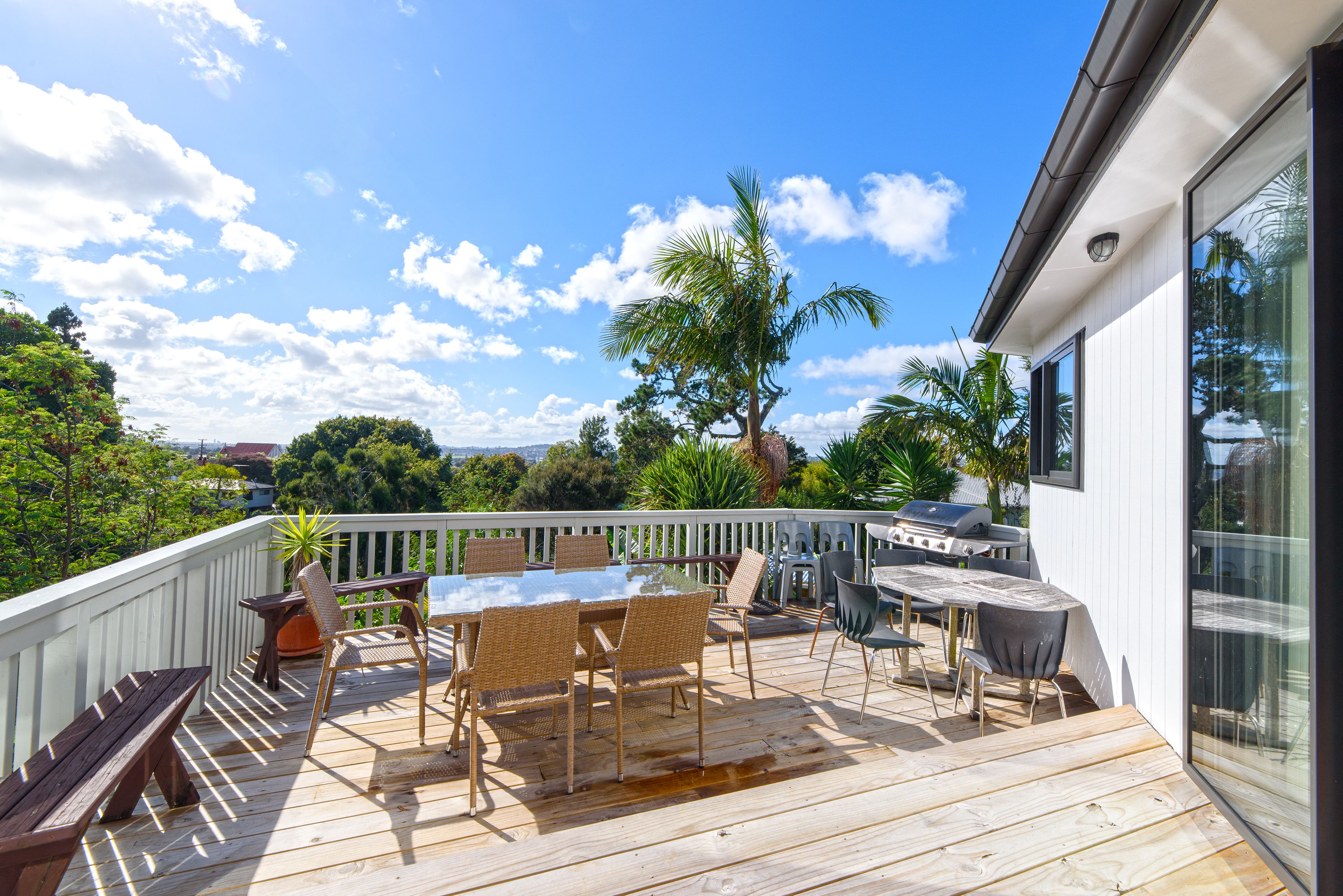 12A Roland Hill, Glen Eden, Waitakere City