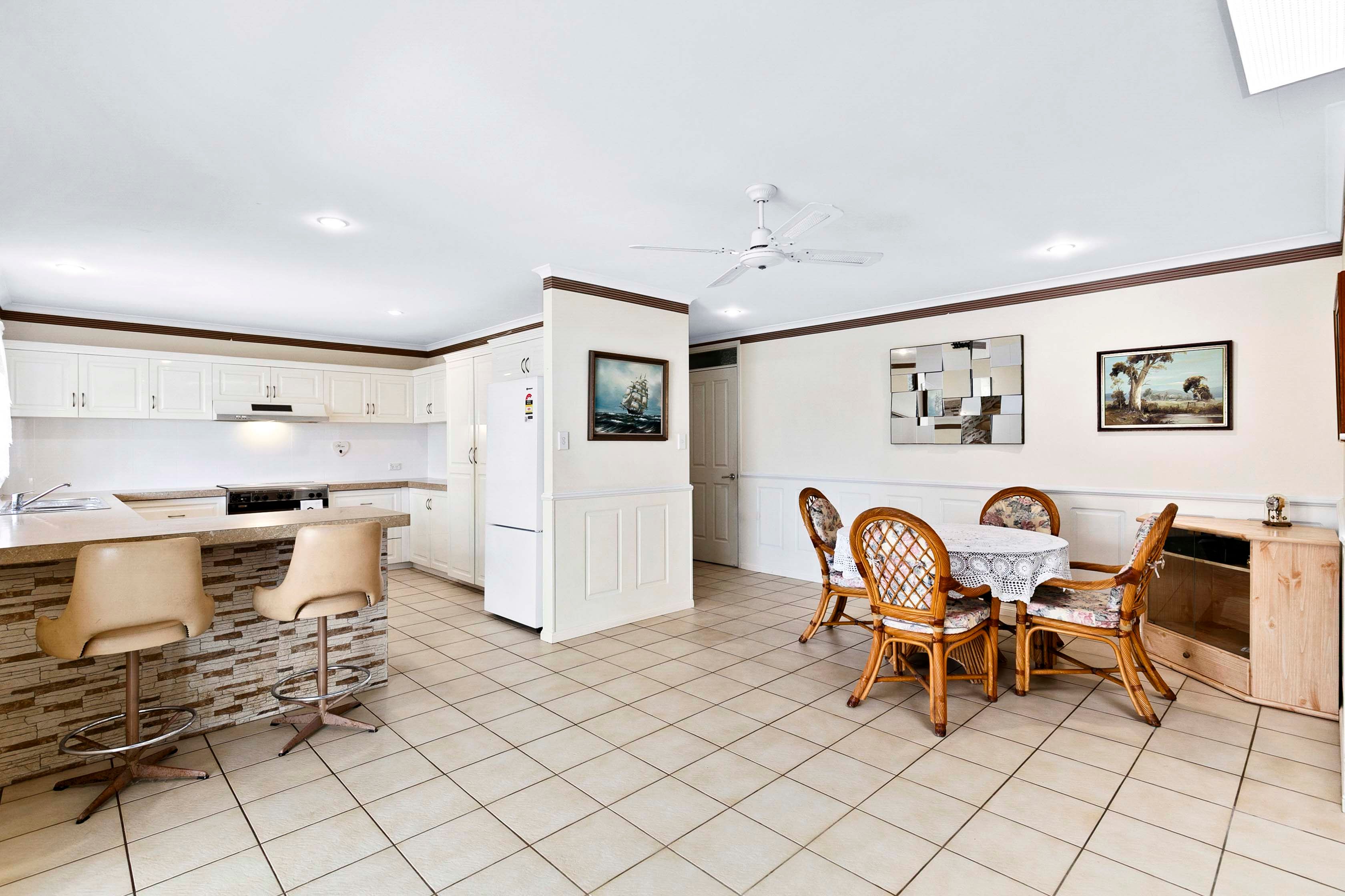 11 Melong Street — photo 7 of 27
