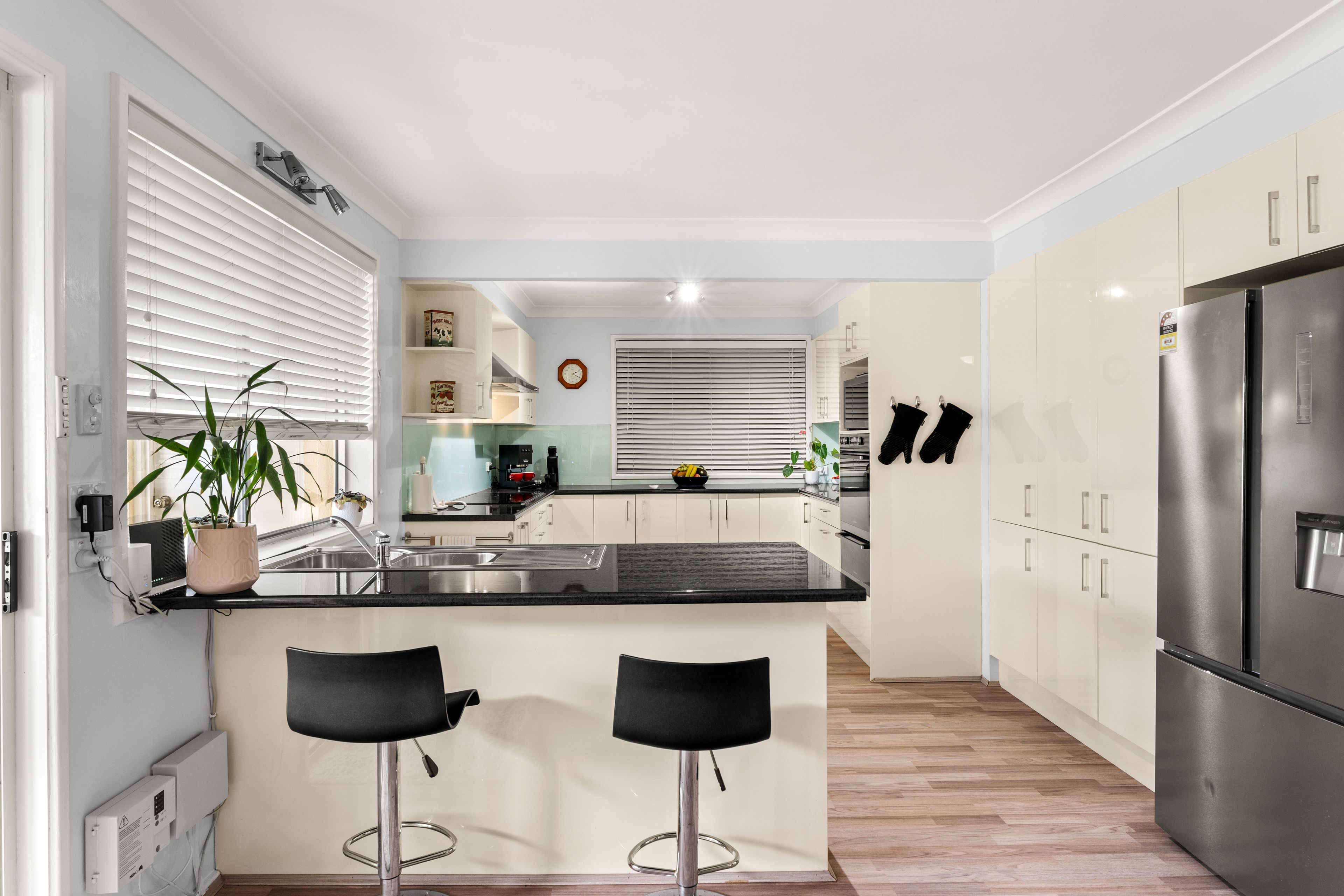 33 William Street — photo 3 of 25