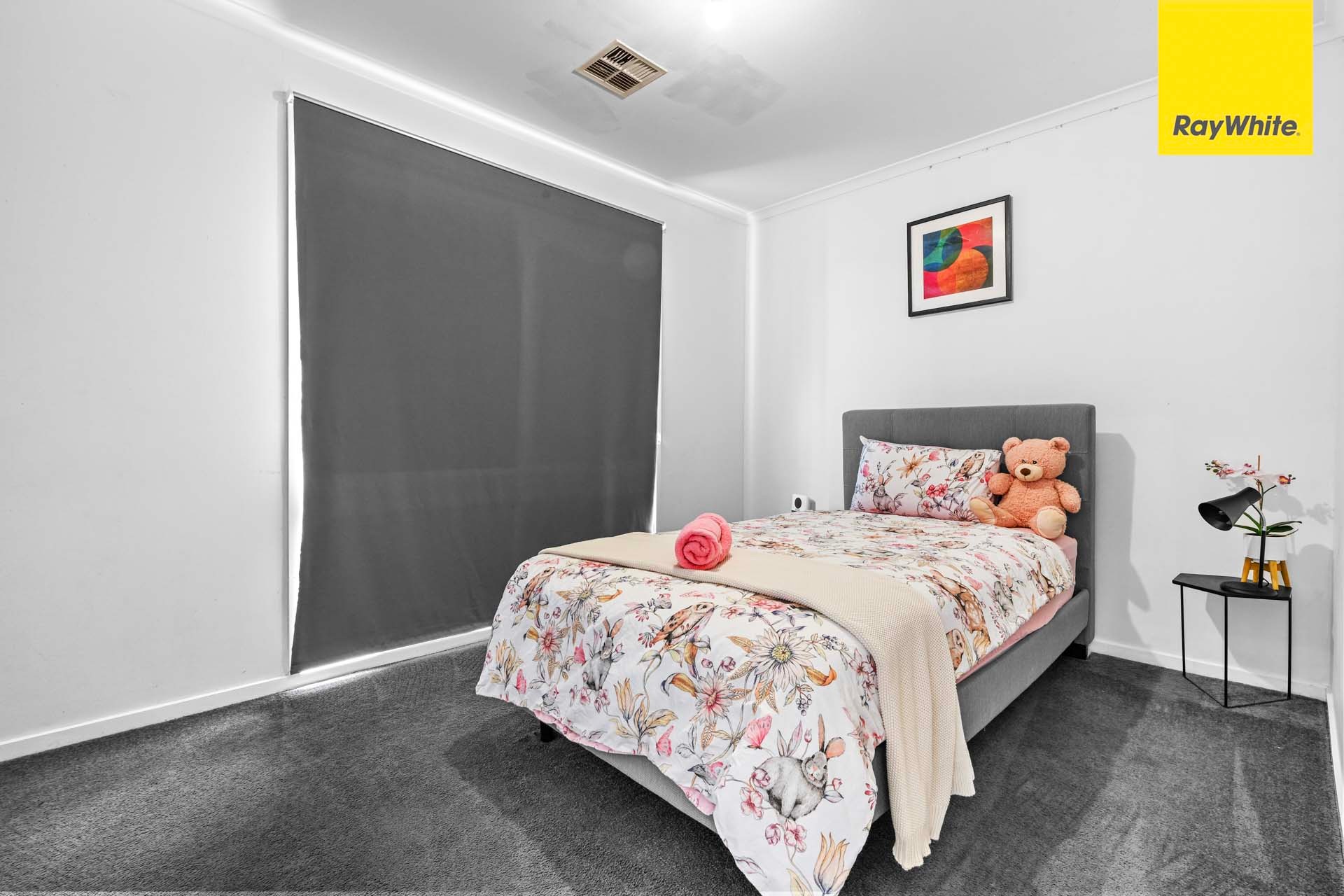 15 Evelyn Close, Melton West, VIC 3337