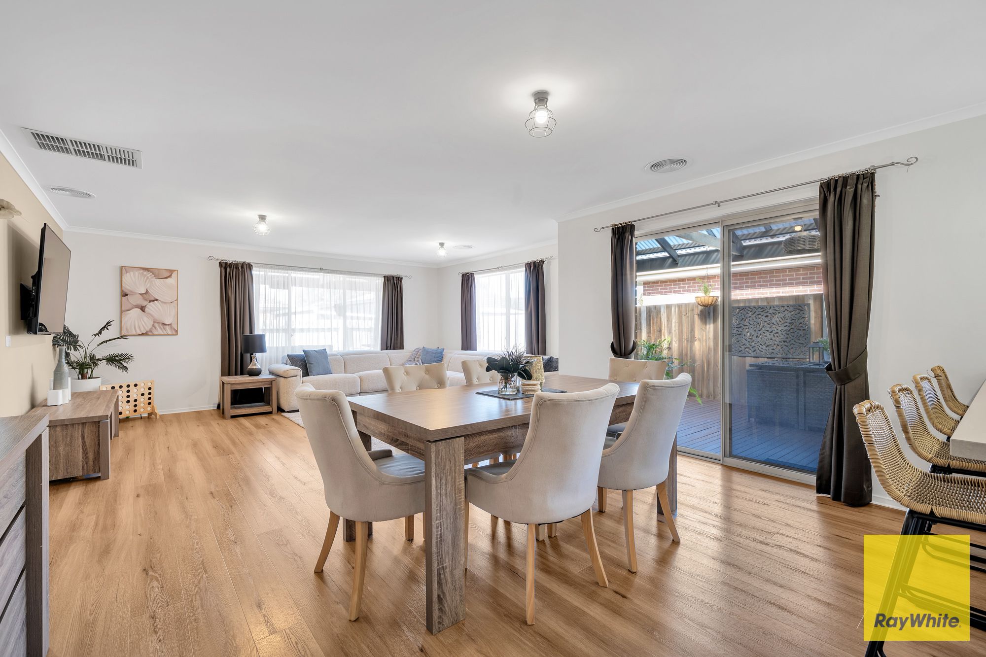 10 Dusky Crescent — photo 14 of 30