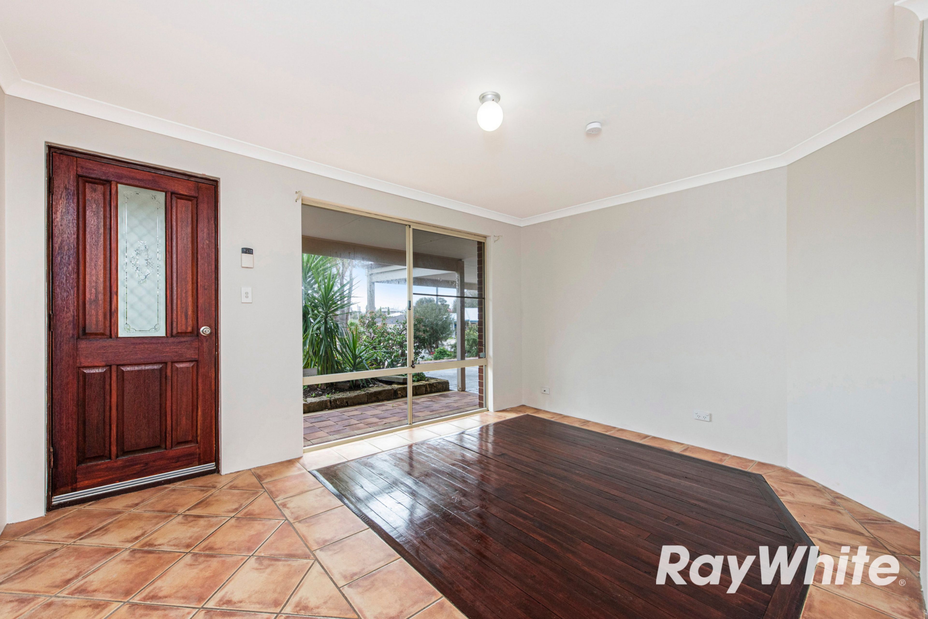 15 Kennett Place — photo 2 of 18