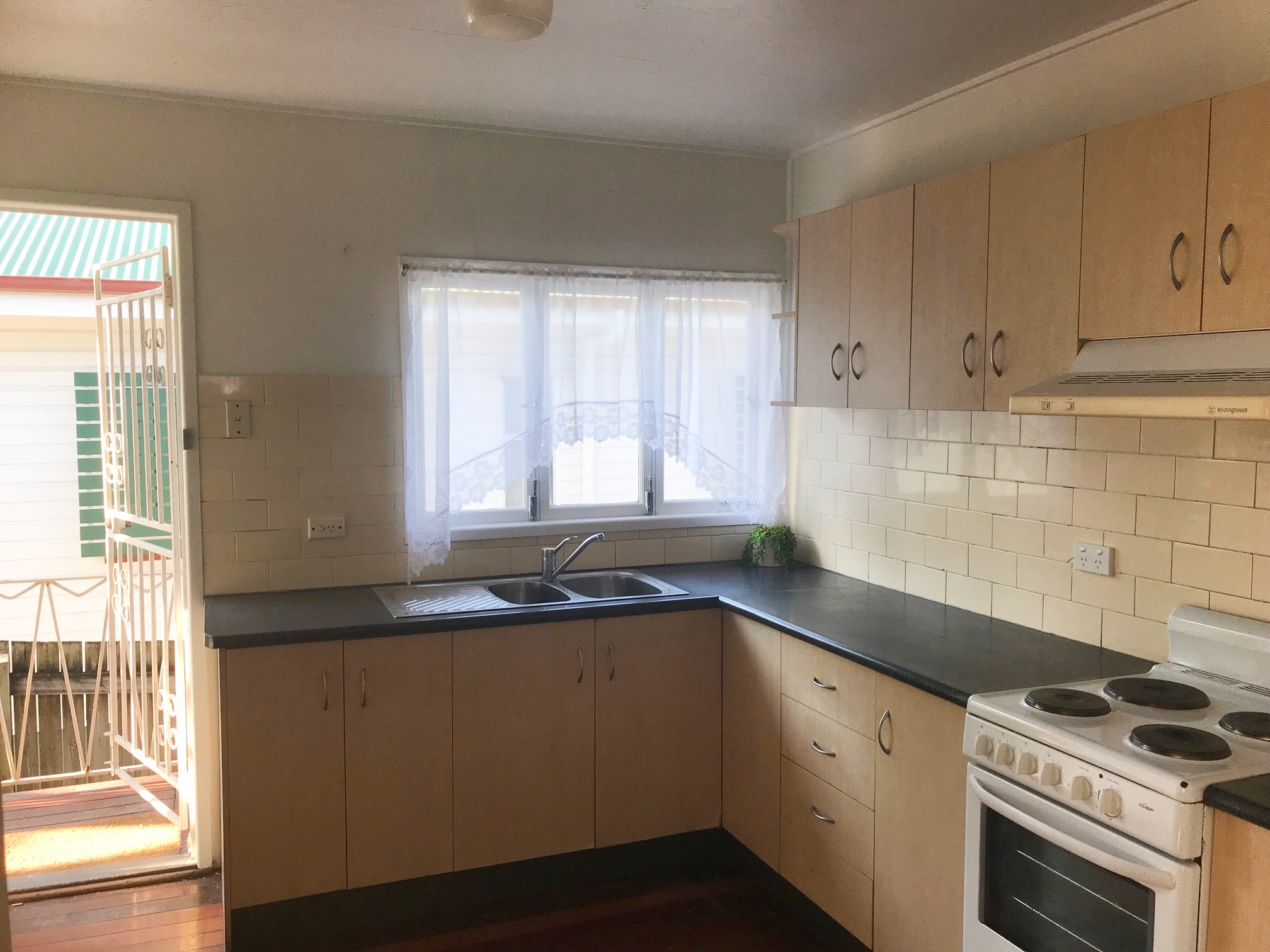 17 Ballarat Street, Mount Gravatt East, QLD 4122