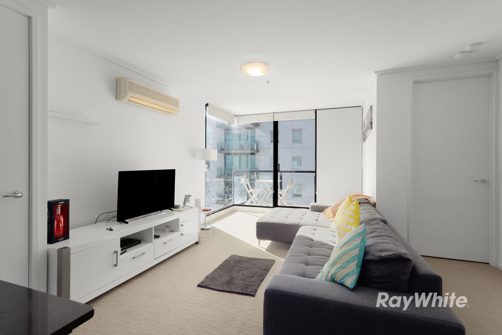 183/99 Whiteman Street, Southbank, VIC 3006