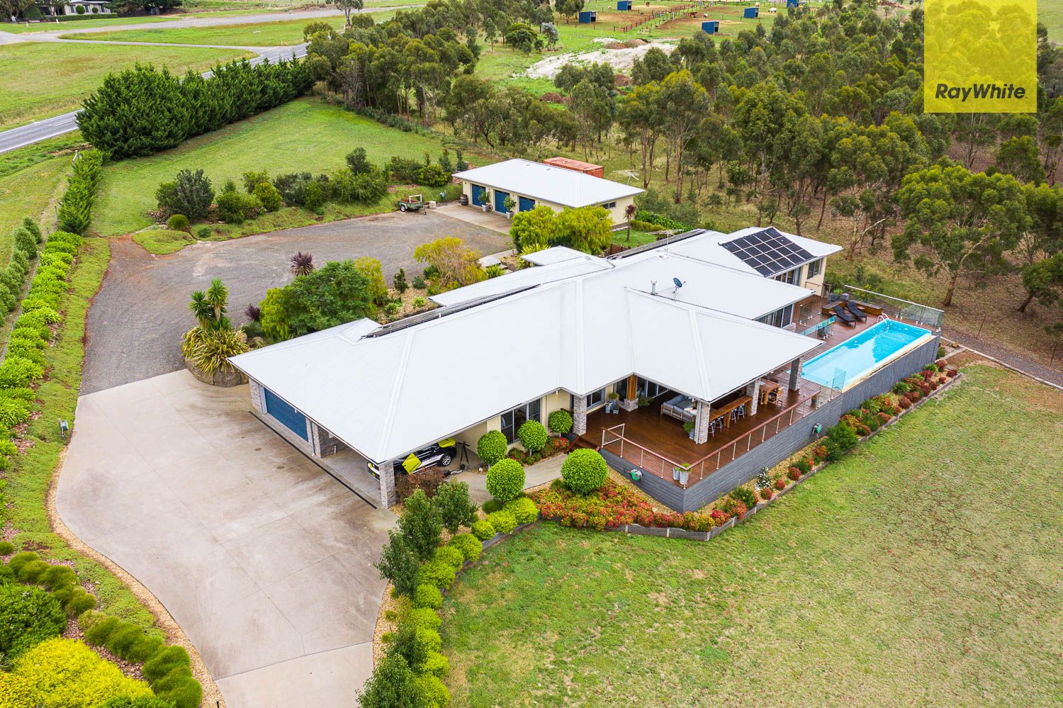 5 Bennetts Lane, Coimadai VIC 3340